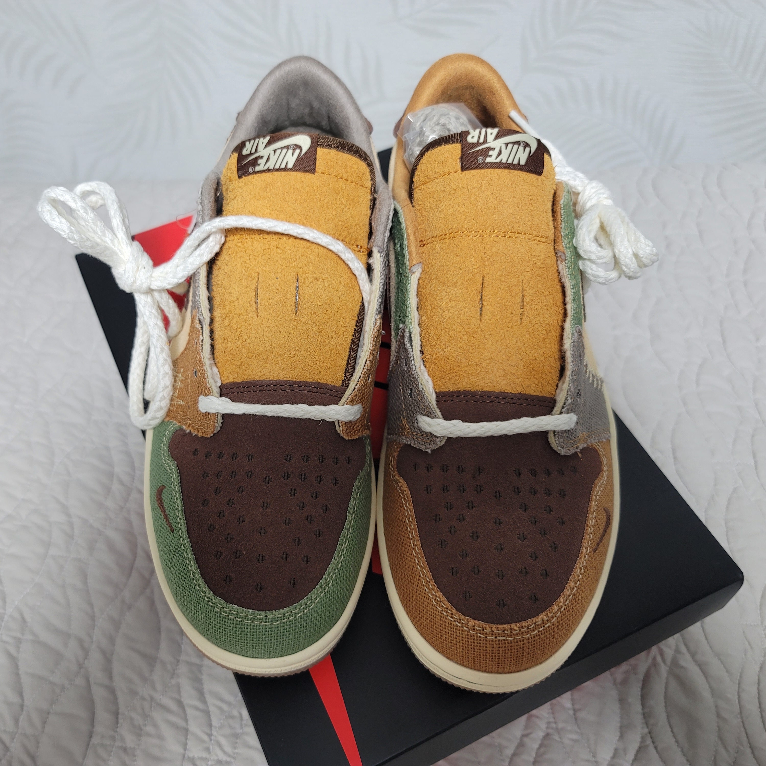 Jordan 1 x Zion Williamson Retro Low OG Flax and Oil Green 착용 스타일 - 4