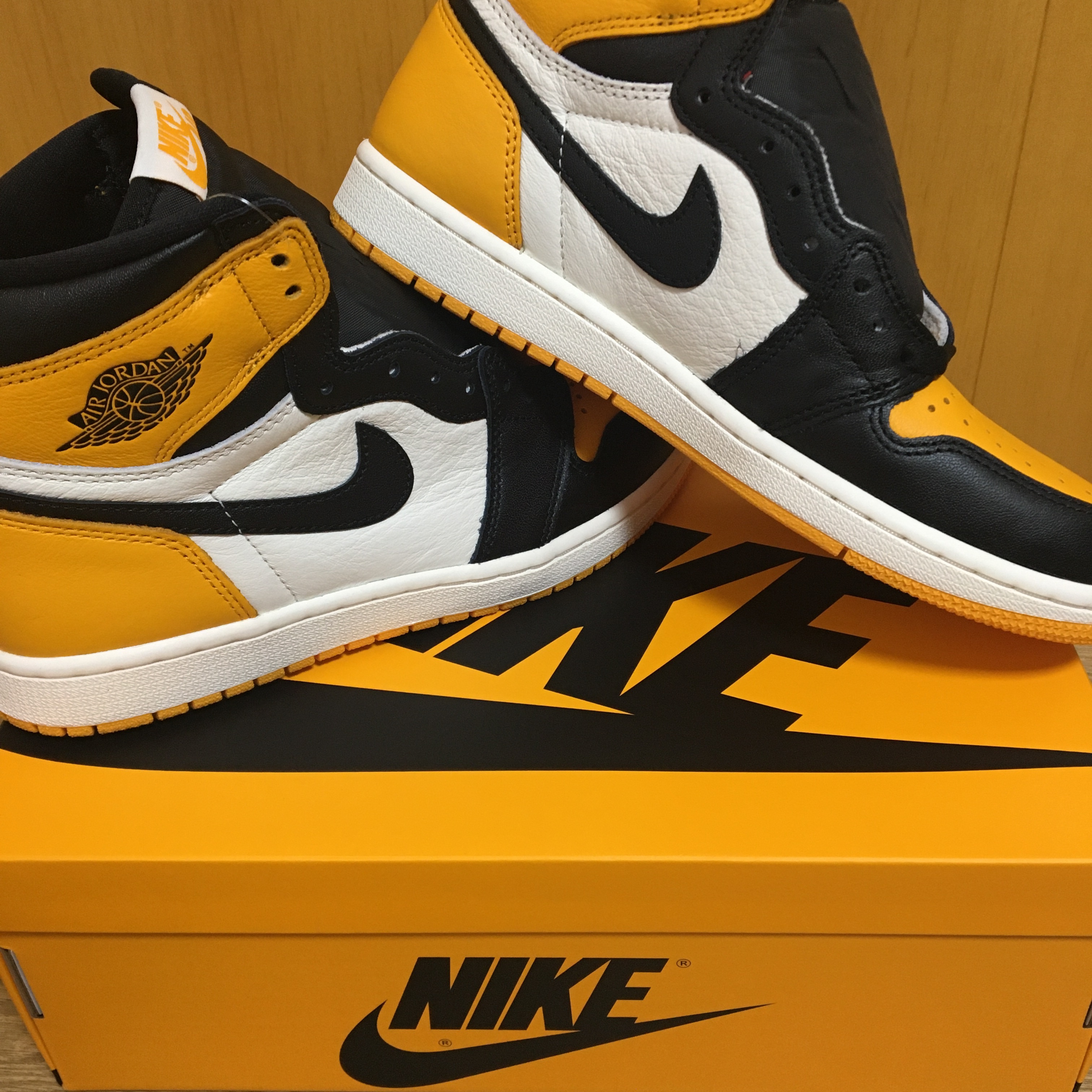 Jordan 1 Retro High OG Taxi 착용 스타일 - 1