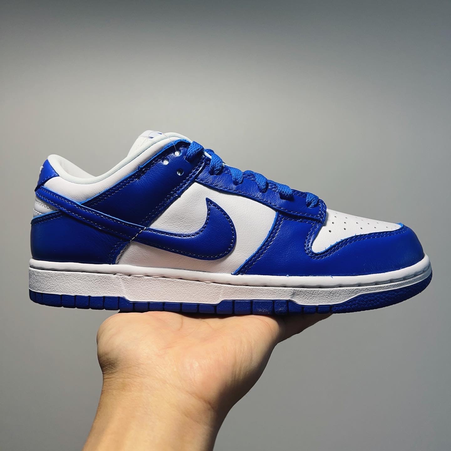Nike Dunk Low SP Kentucky 2022, Nike Dunk Low SP Kentucky 2020 착용 스타일 - 1