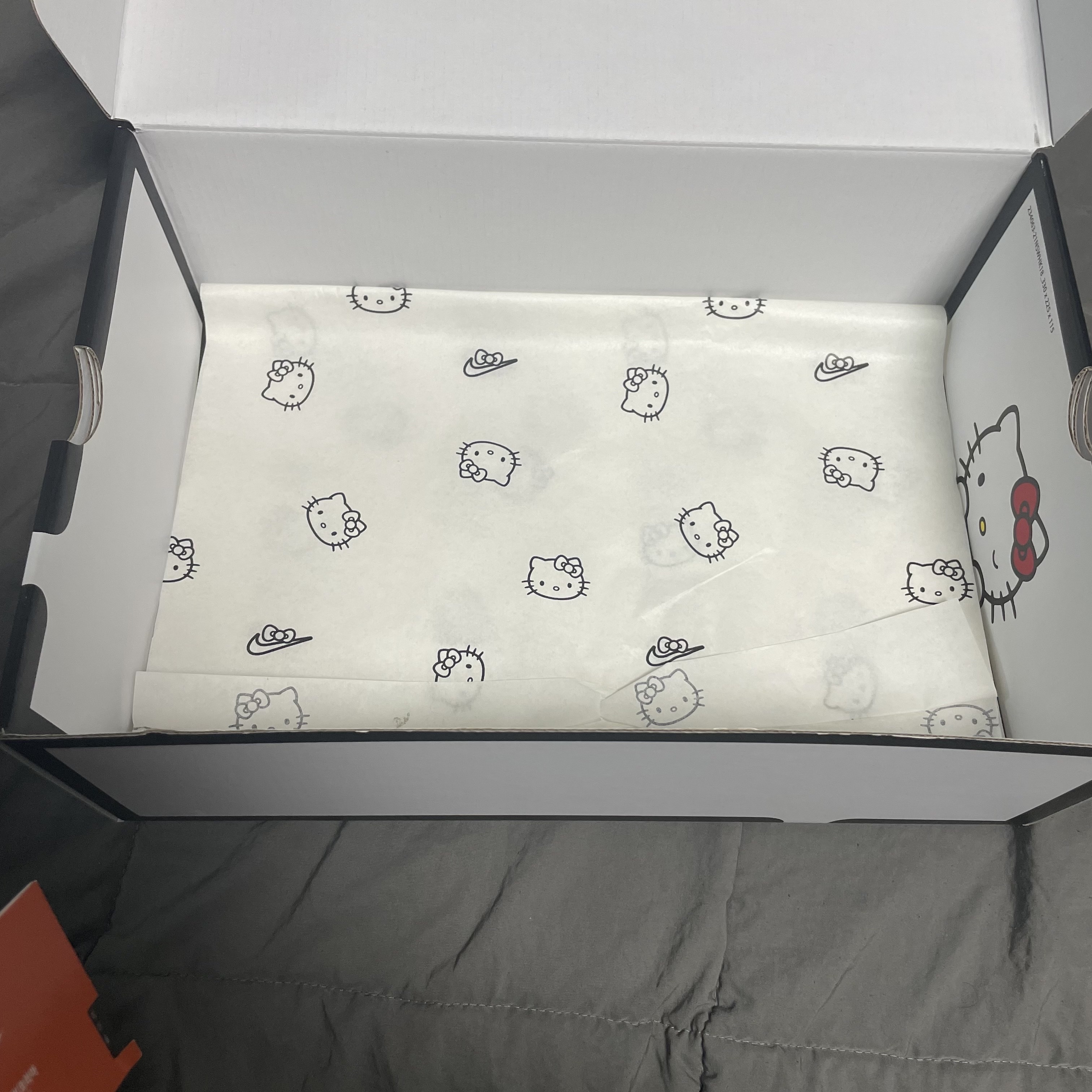 Nike x Hello Kitty Air Presto University Blue 착용 스타일 - 2