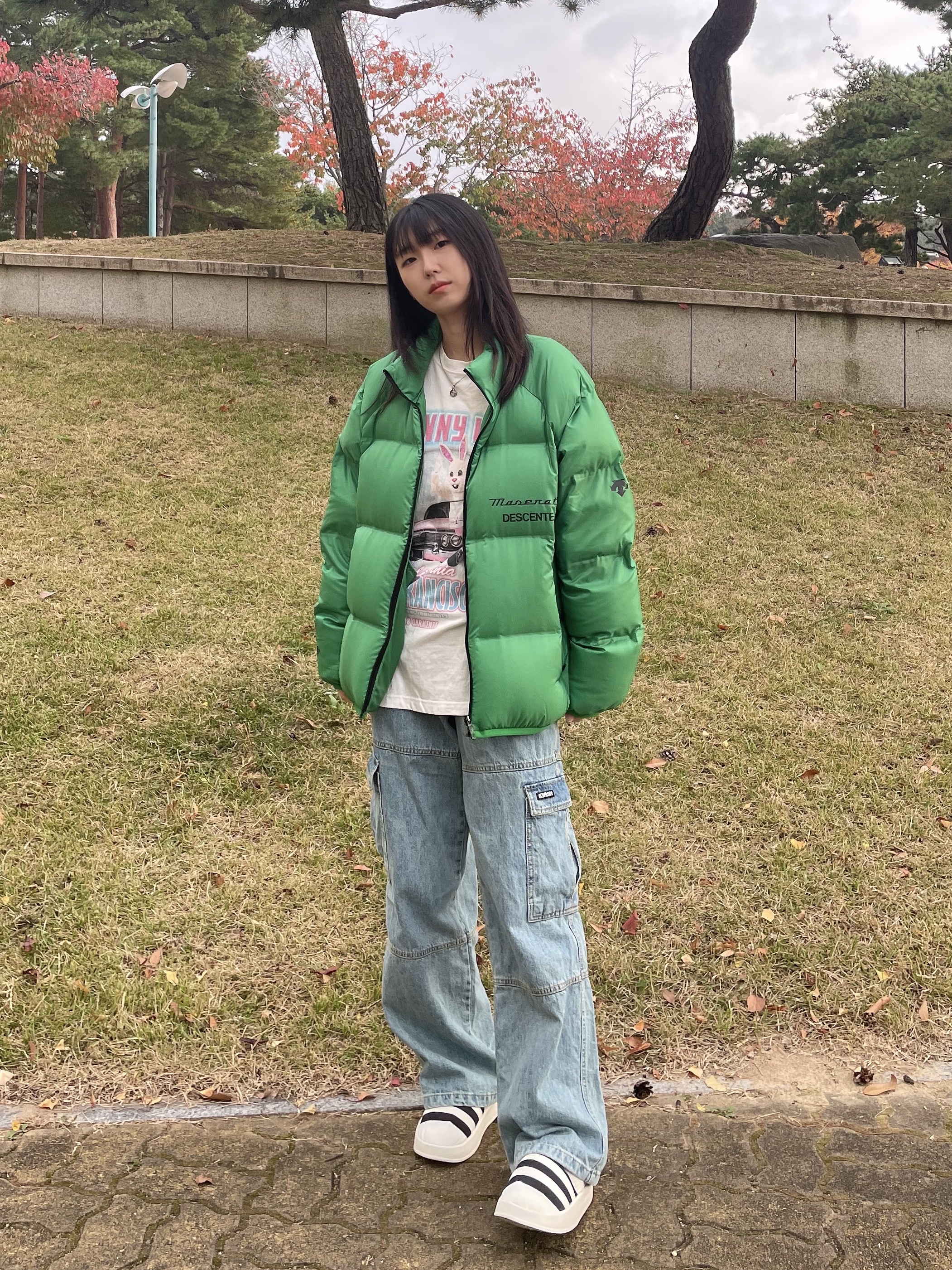 Adidas Puffylette Off White 착용 스타일