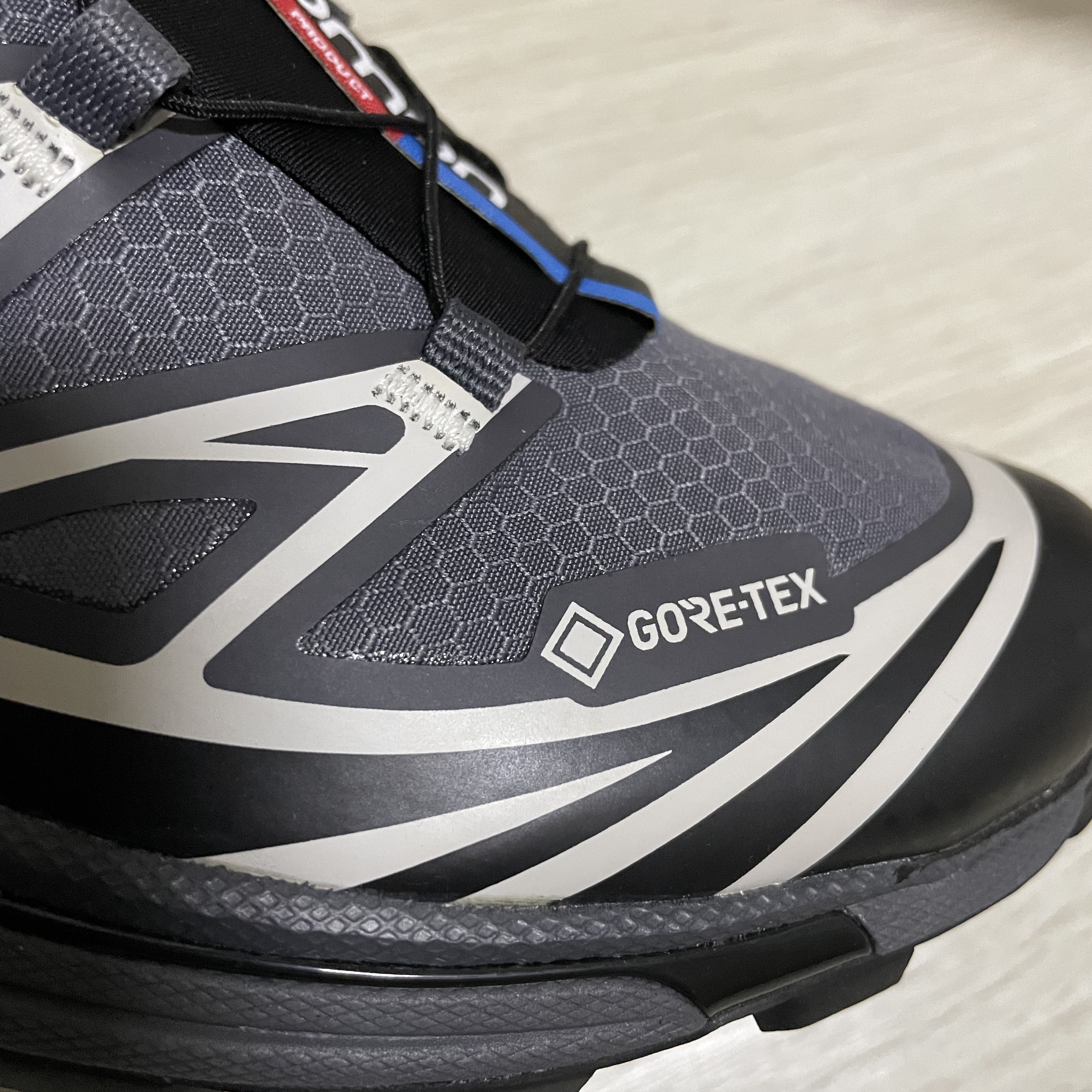 Salomon XT-6 Gore-Tex Black Ebony 착용 스타일 - 3