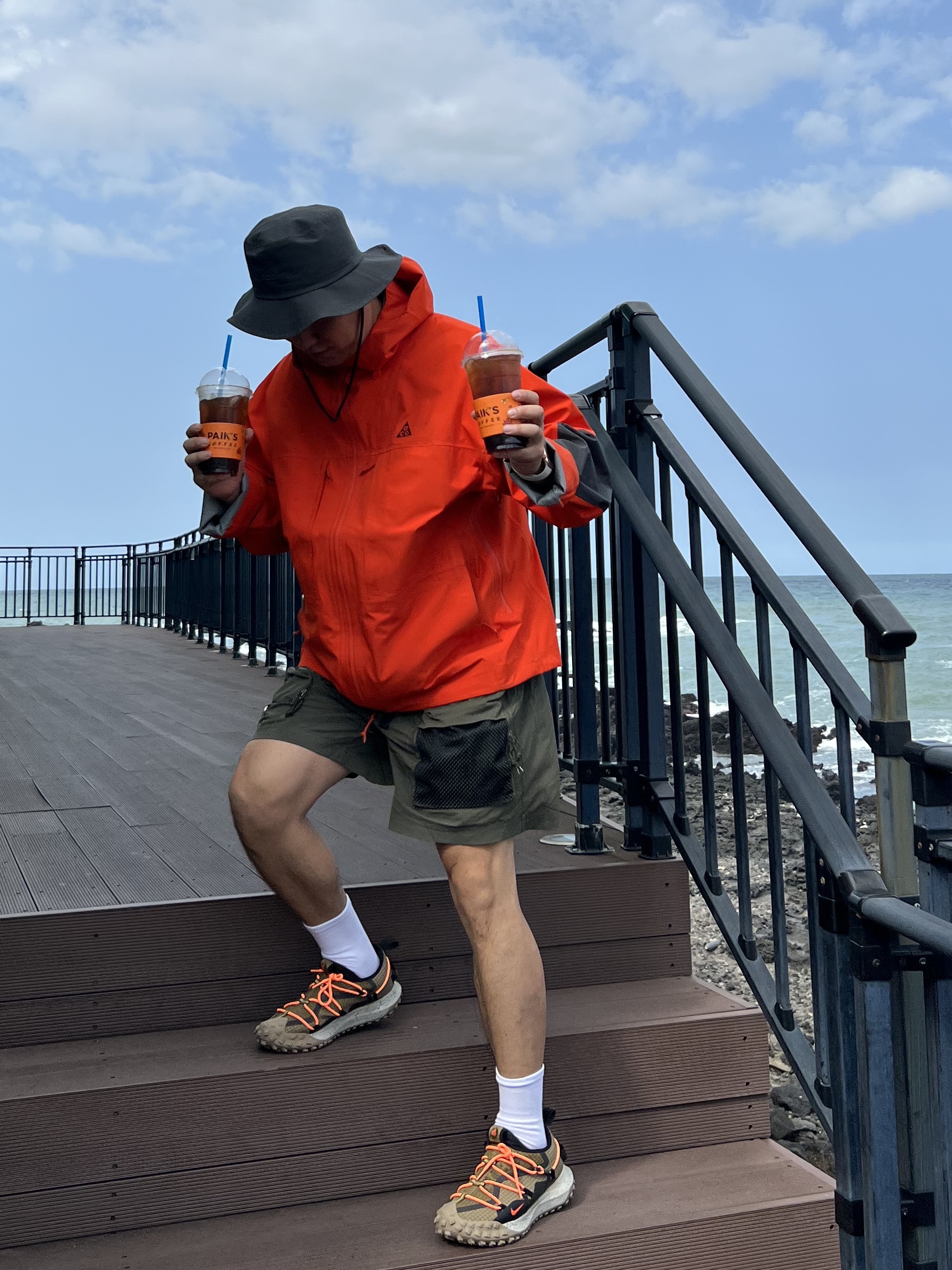 Nike ACG Bucket Dark Smoke Grey, Nike ACG Gore-Tex Misery Ridge Jacket Team Orange - Asia 착용 스타일 - 5