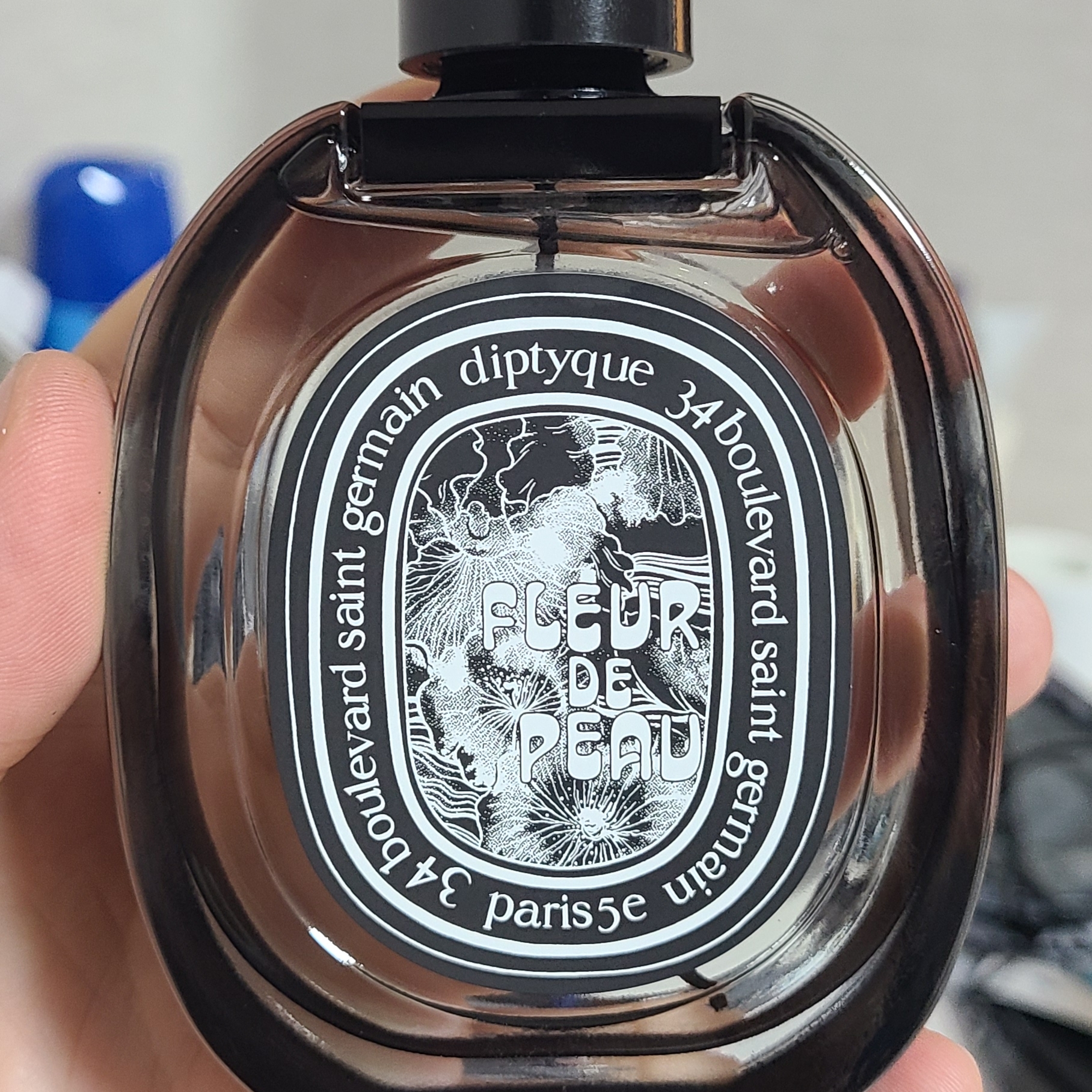 Diptyque Fleur De Peau Eau De Parfum 75ml 착용 스타일 - 4