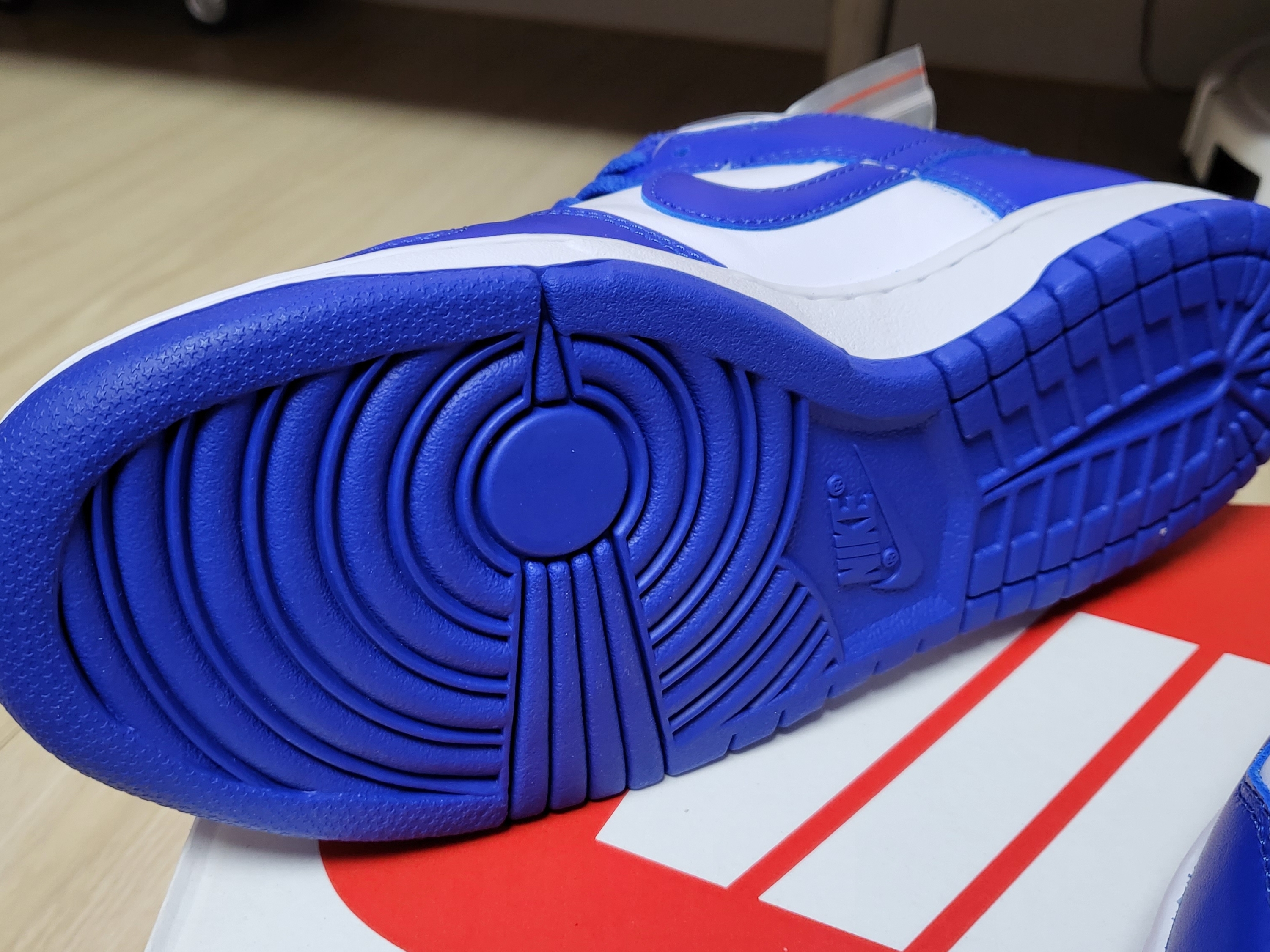 Nike Dunk Low SP Kentucky 2022 착용 스타일 - 4