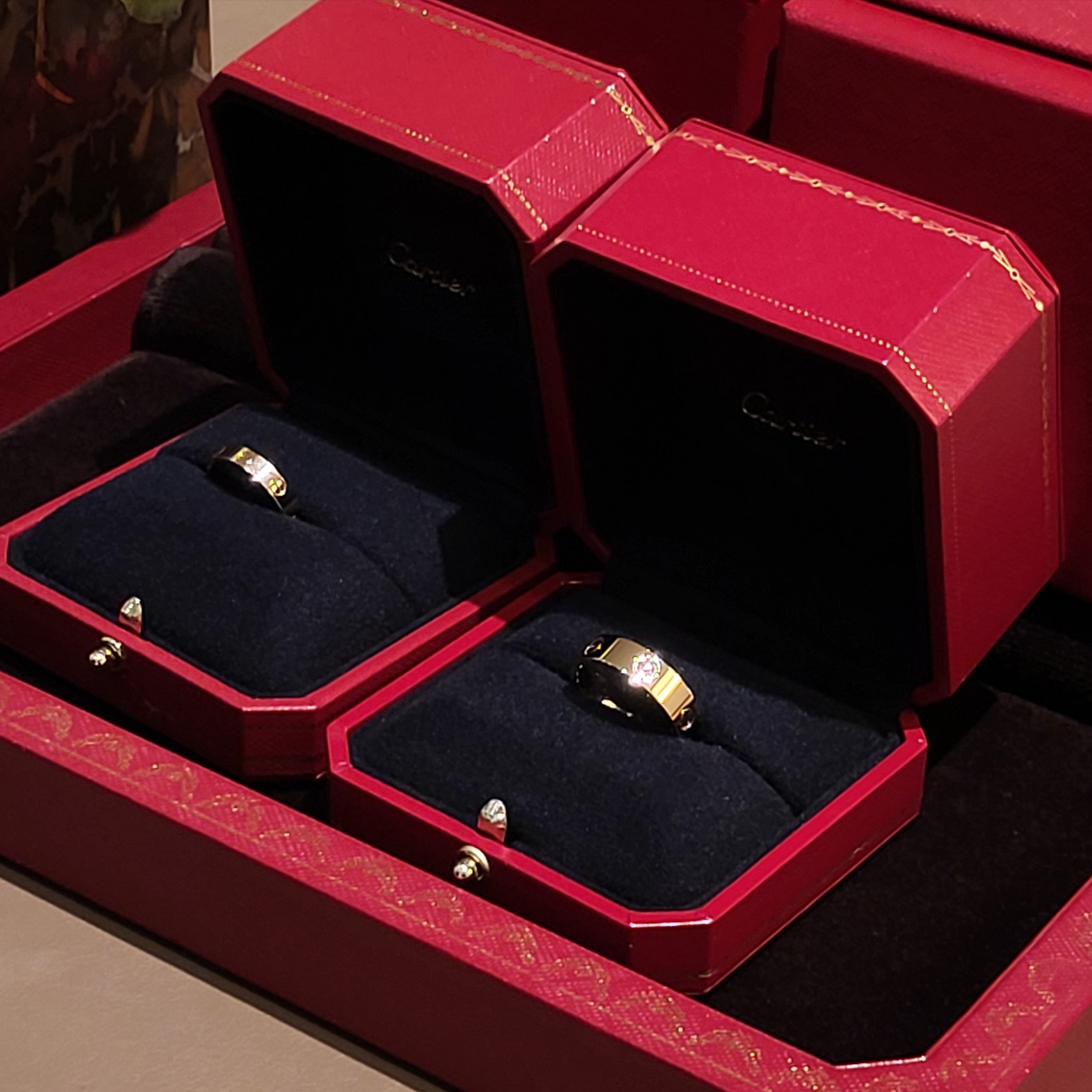 Cartier Love Wedding Band Rose Gold 착용 스타일