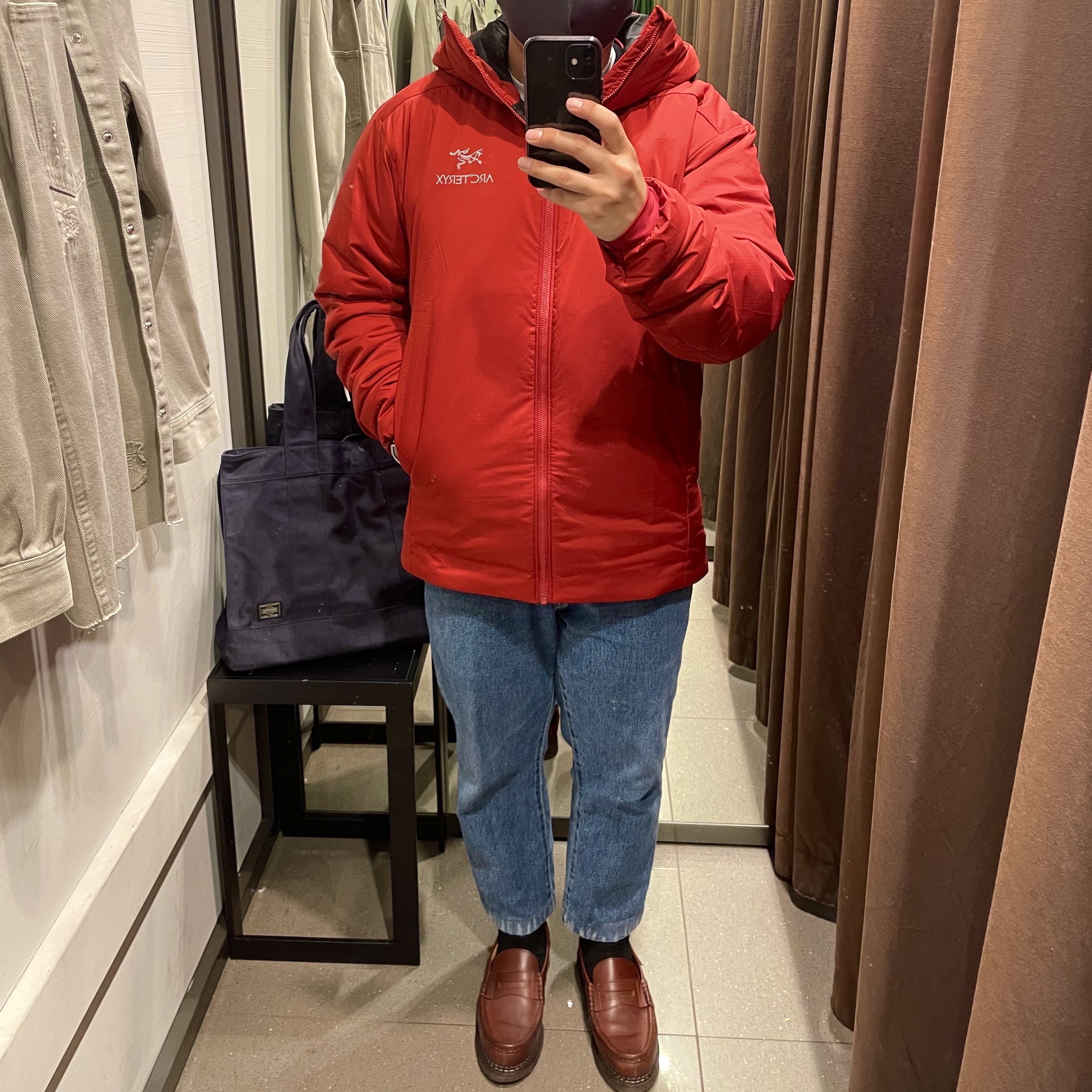 Arc'teryx Atom AR Hoody Bordeaux 착용 스타일