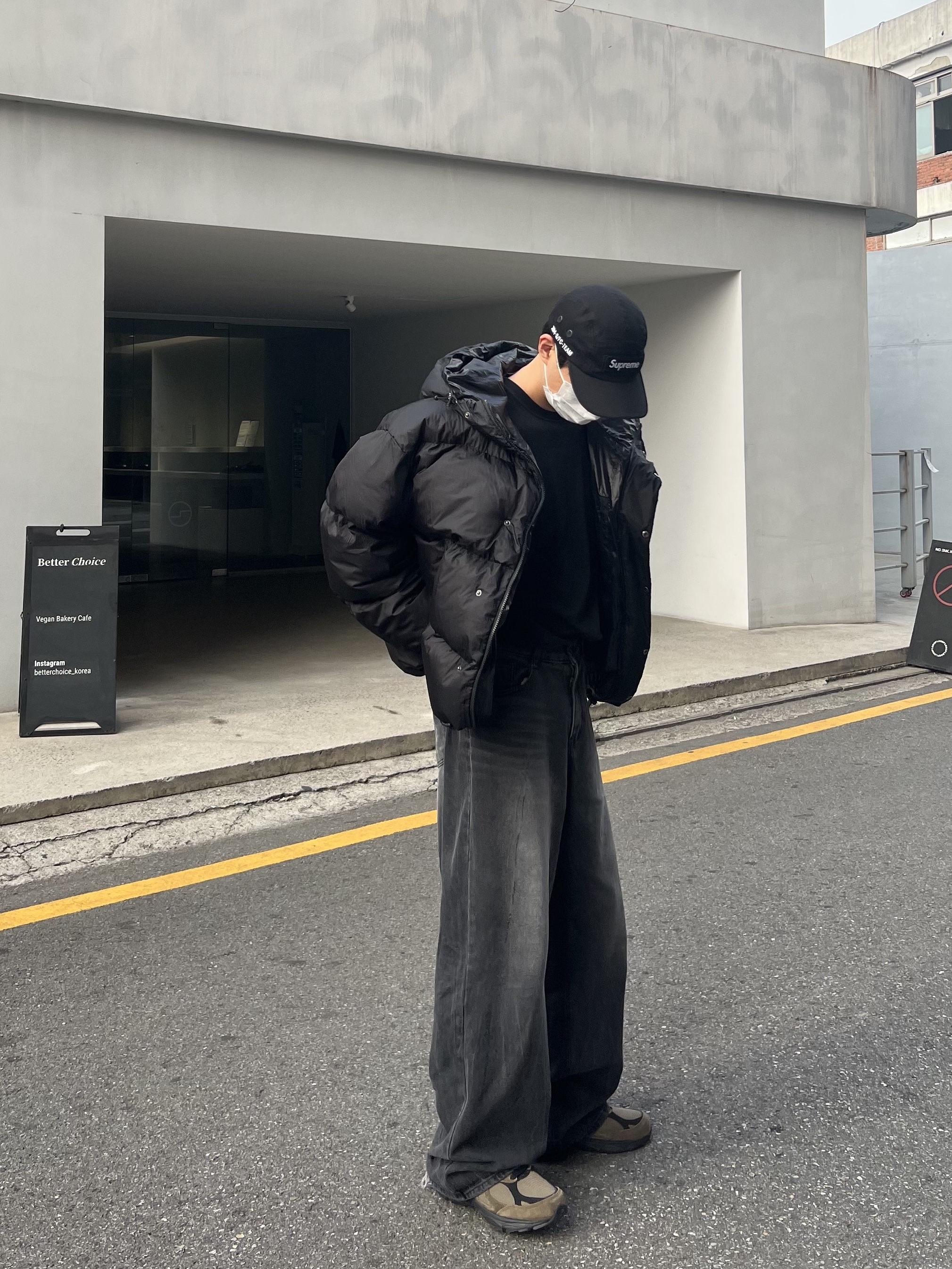 New Balance x JJJJound 990v3 Brown Black 착용 스타일 - 2