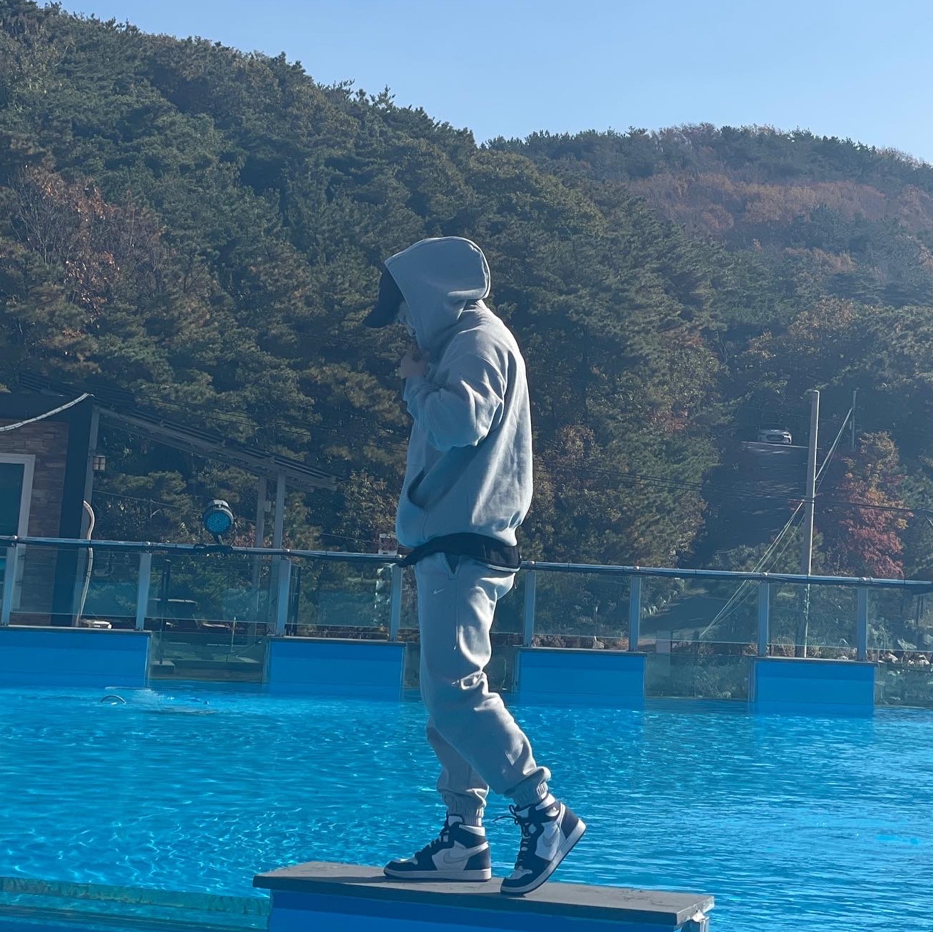 Nike NRG Solo Swoosh Fleece Hoodie Dark Grey Heather - Asia, (W) Nike NRG Solo Swoosh Fleece Pants Dark Grey Heather - Asia 착용 스타일