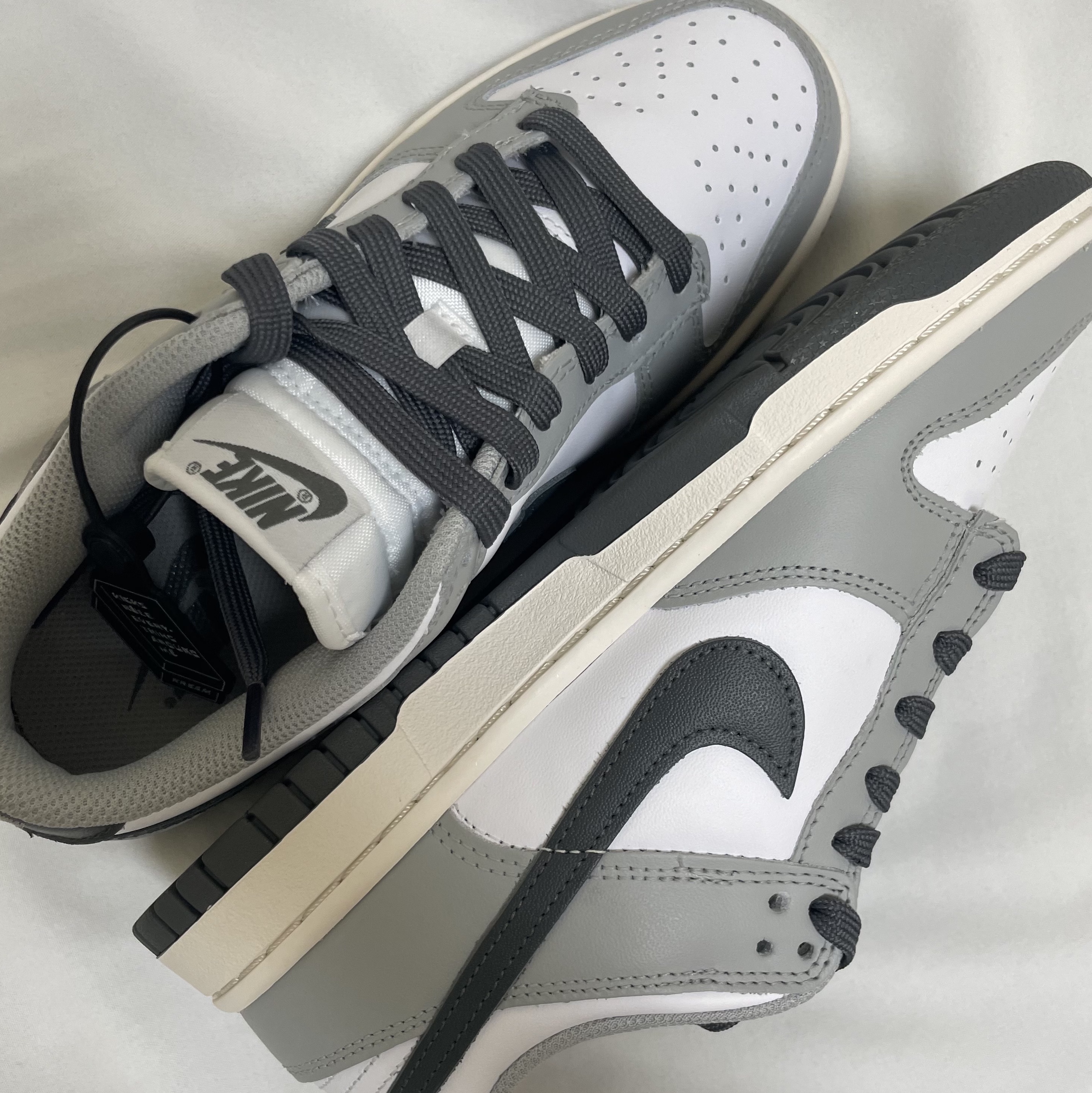 (W) Nike Dunk Low Light Smoke Grey 착용 스타일