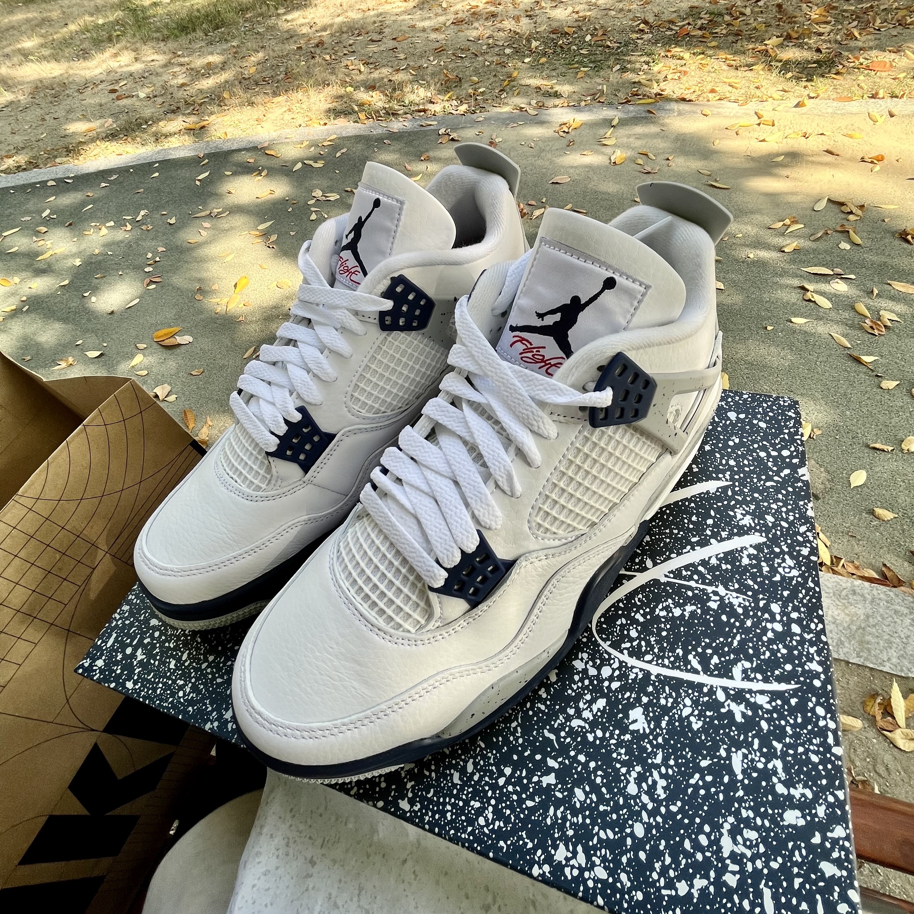 Jordan 4 Retro Midnight Navy 착용 스타일 - 1