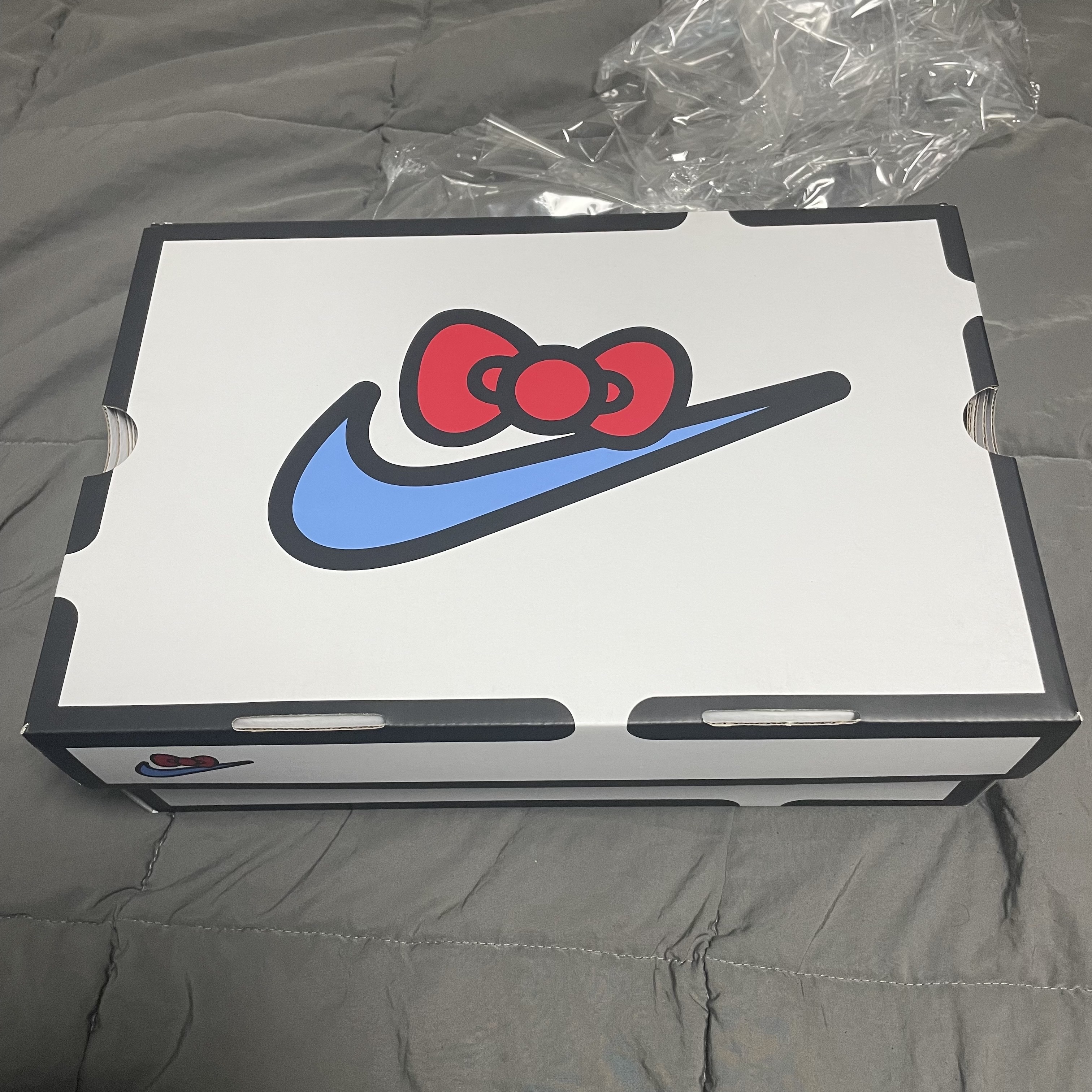 Nike x Hello Kitty Air Presto University Blue 착용 스타일 - 1