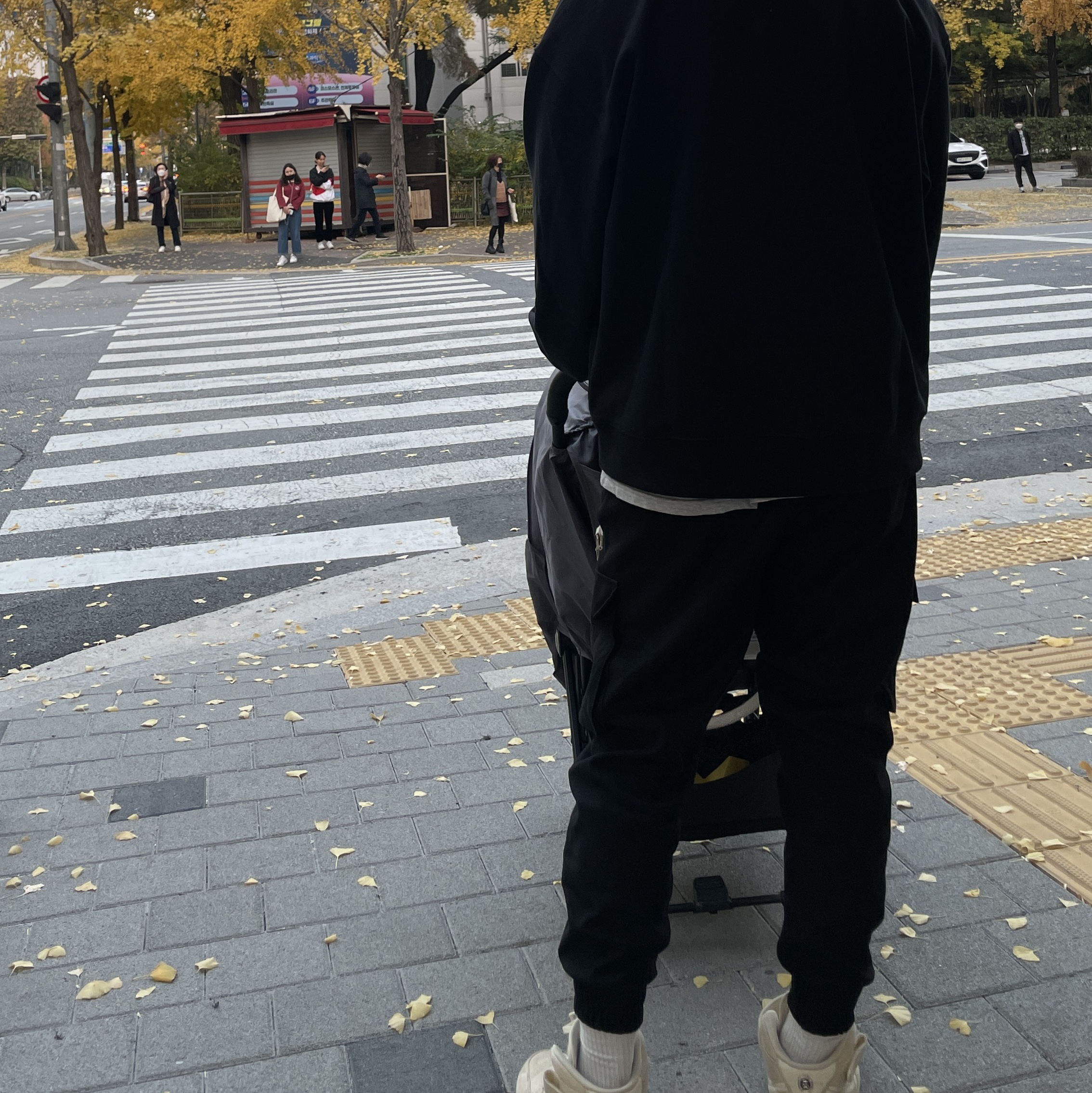 Nike x Stussy Air Force 1 '07 Mid SP Fossil 착용 스타일