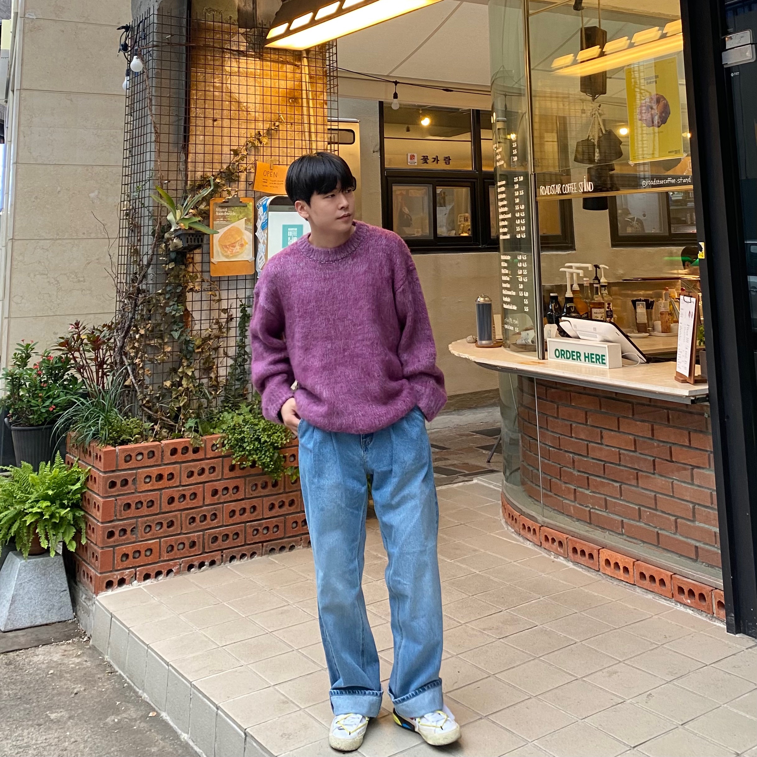 Nike x Off-White Blazer Low '77 White and University Red 착용 스타일