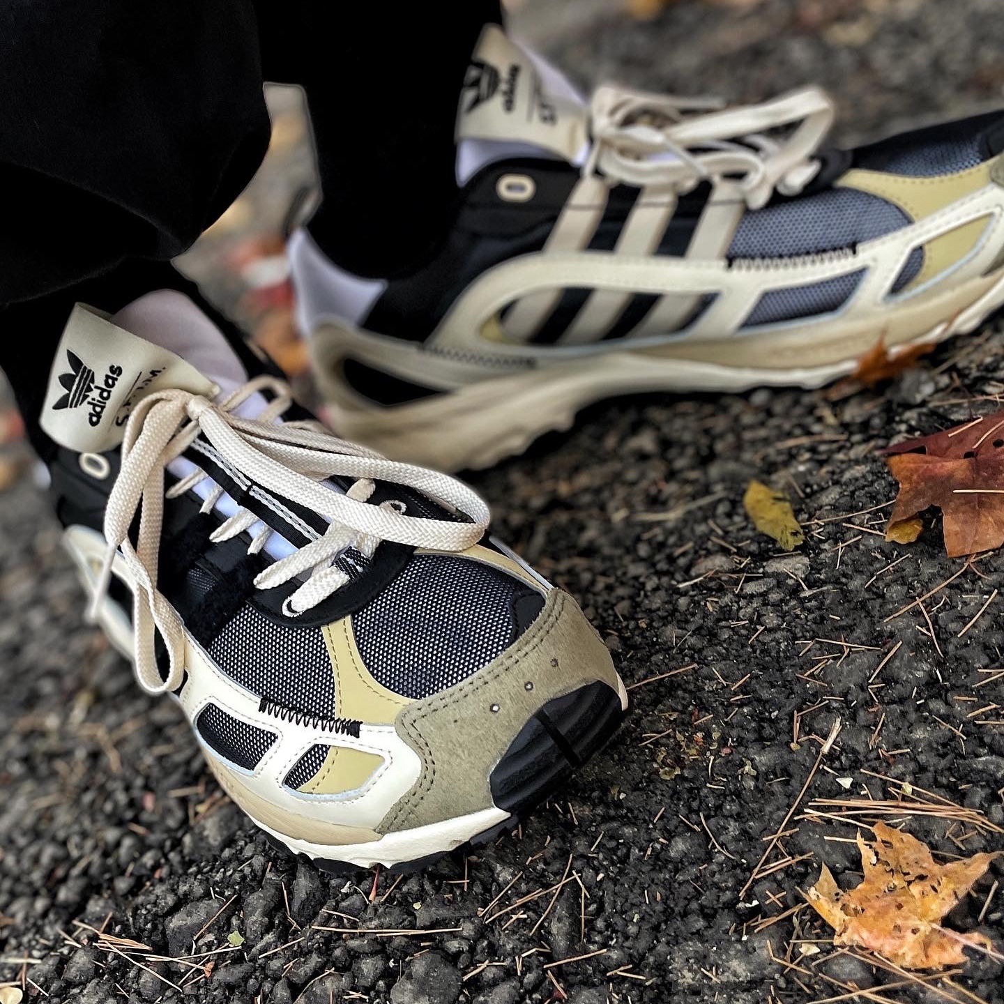 Adidas x Song for the Mute Shadowturf Core Black 착용 스타일 - 2