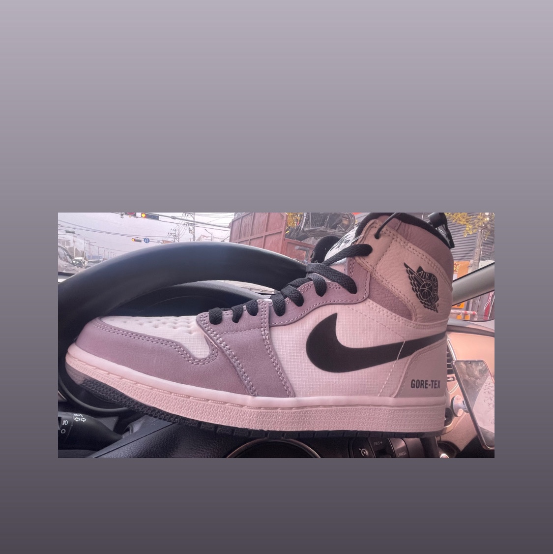 Jordan 1 Element Gore-Tex Sail 착용 스타일 - 1