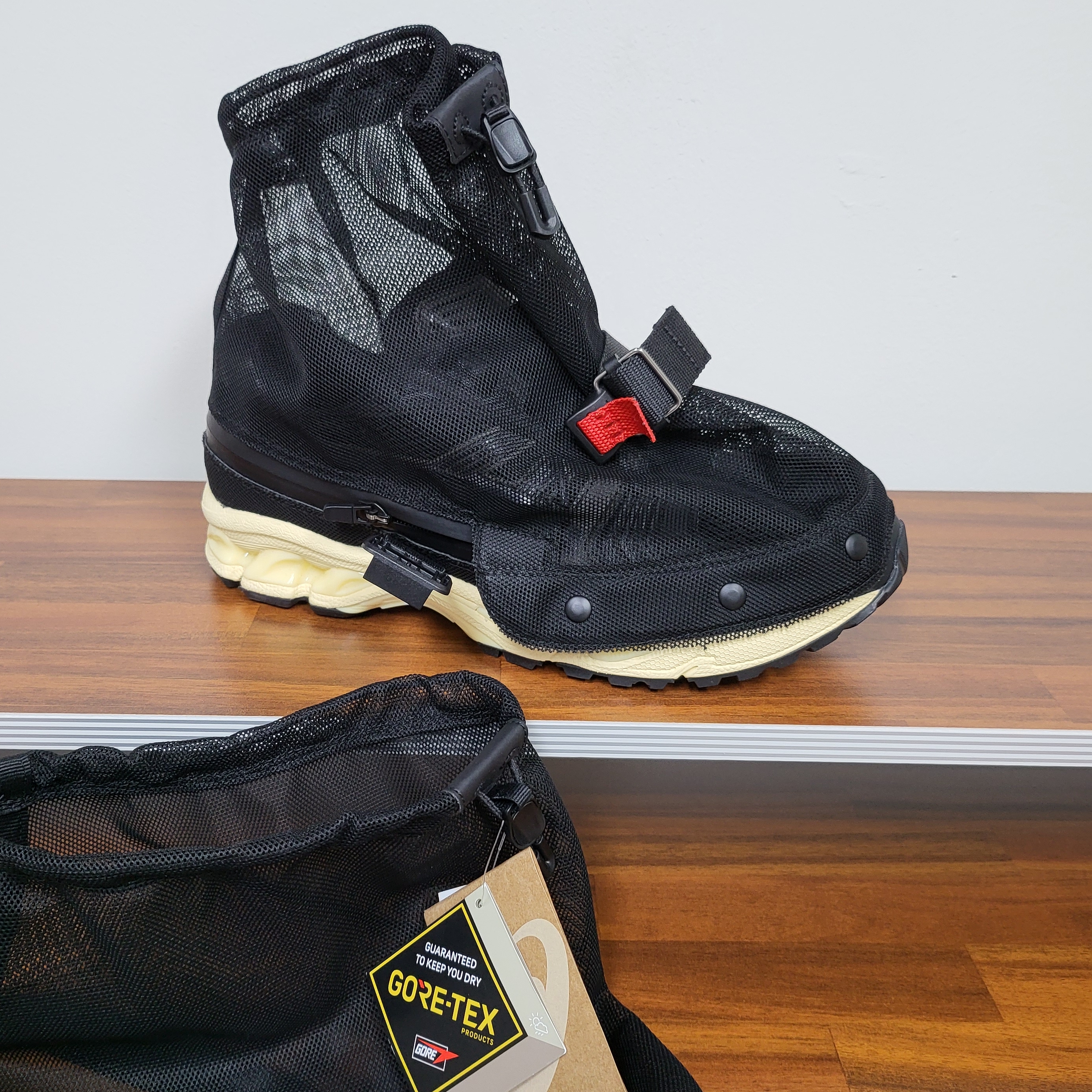 Asics x JJJJound Gel-Kayano 14 Silver Black, Asics x Beams Gel-Kayano 14 Gore-Tex Black 착용 스타일 - 3