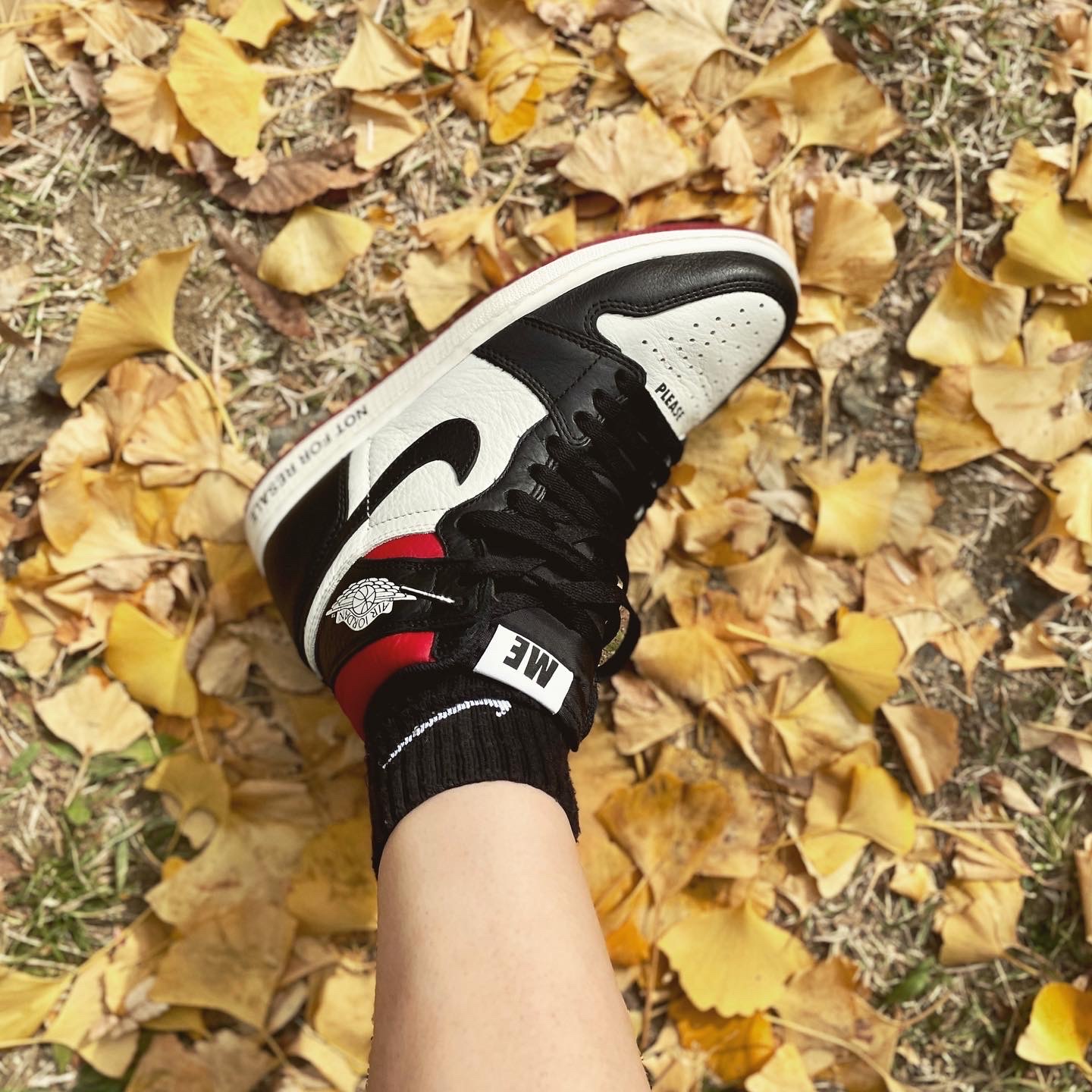 Jordan 1 Retro High Not for Resale Varsity Red 착용 스타일