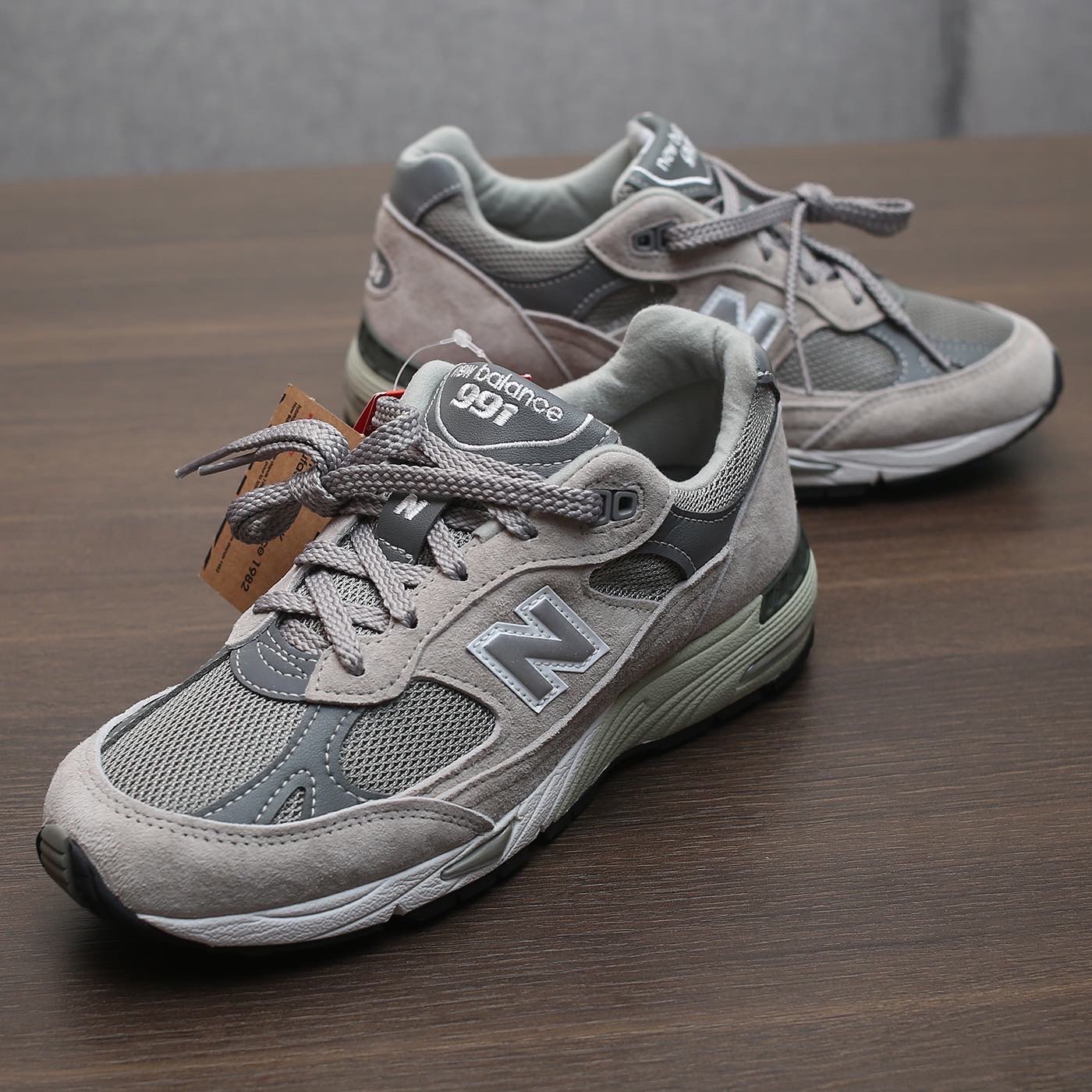 New Balance 991 Made in UK Grey, (W) New Balance 991 Made in UK Grey 착용 스타일 - 5