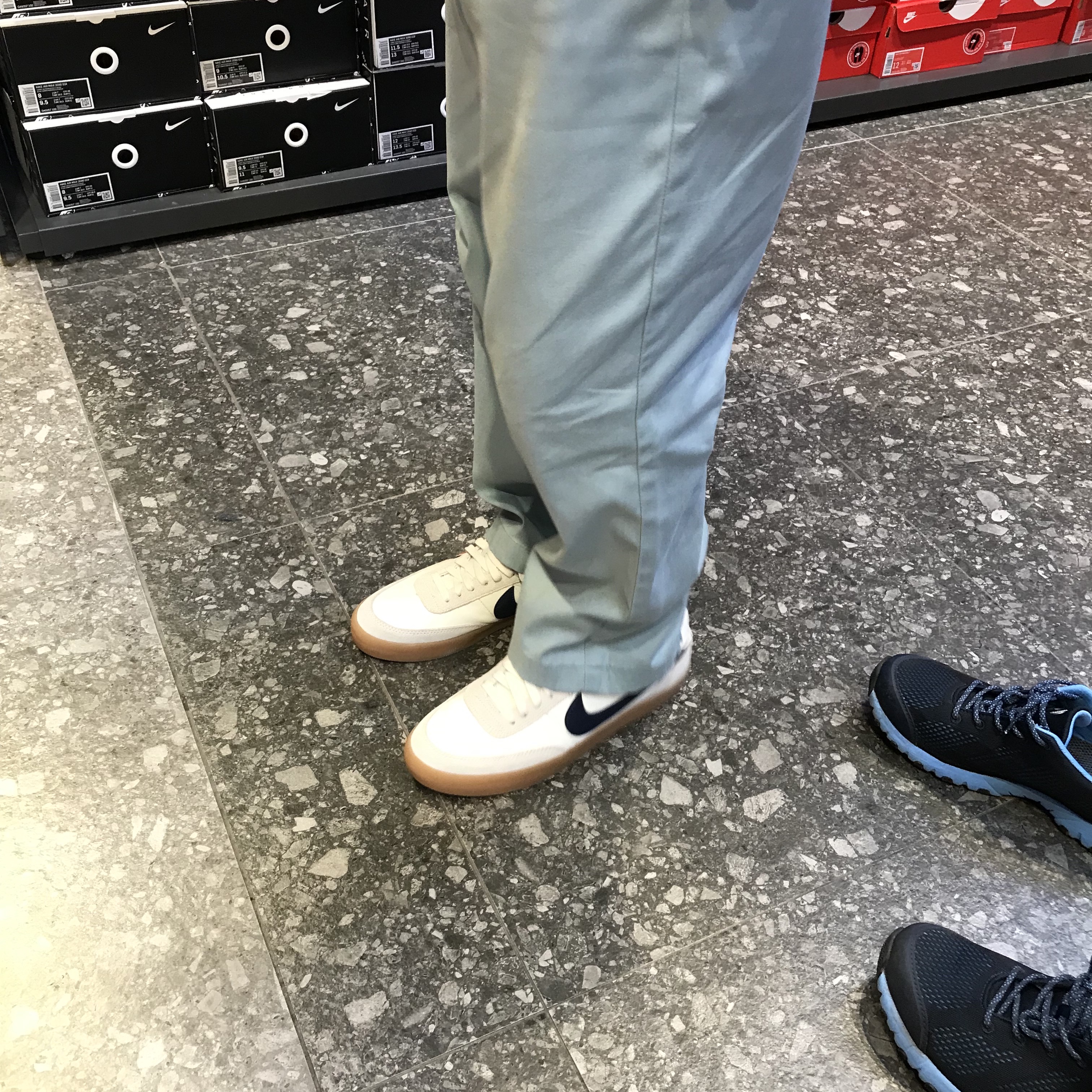 Nike x J.Crew Killshot 2 Sail Midnight Navy 착용 스타일