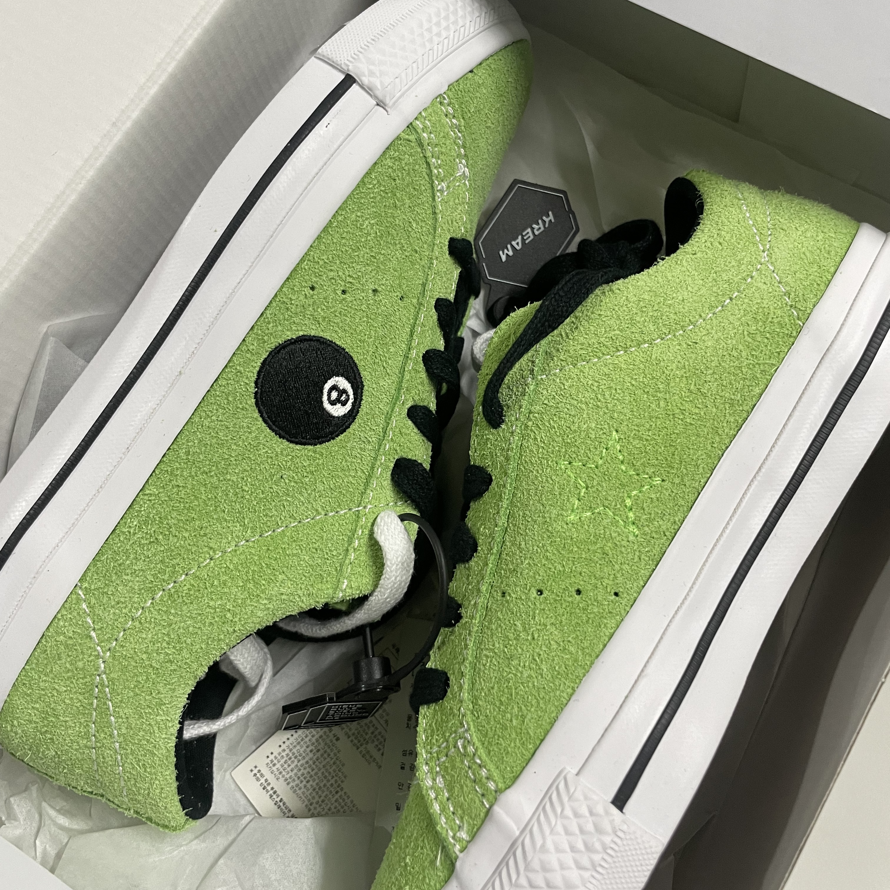 Converse x Stussy One Star Pro Ox 8 Ball Green 착용 스타일 - 1