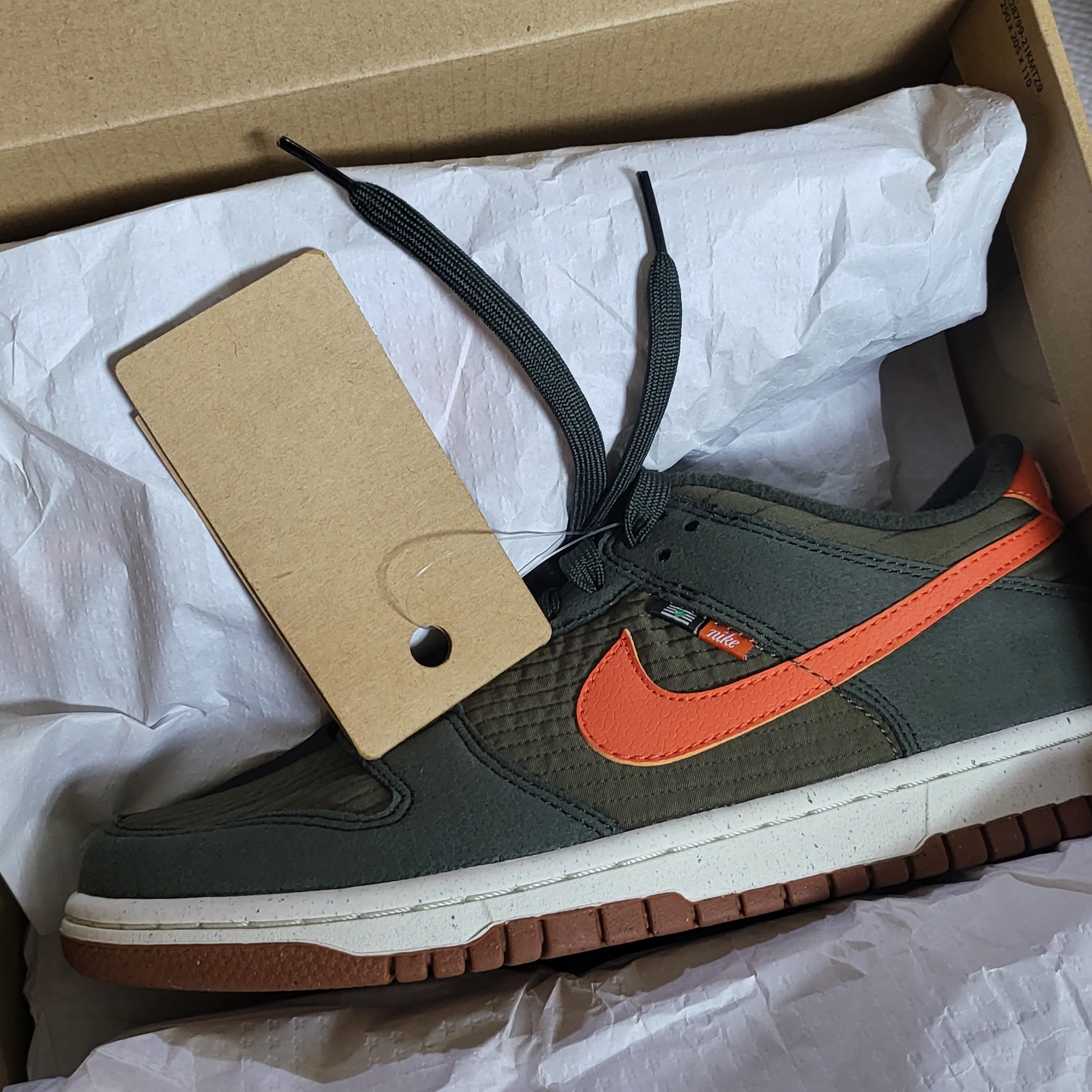 Nike Dunk Low Retro Next Nature Sequoia Olive 착용 스타일