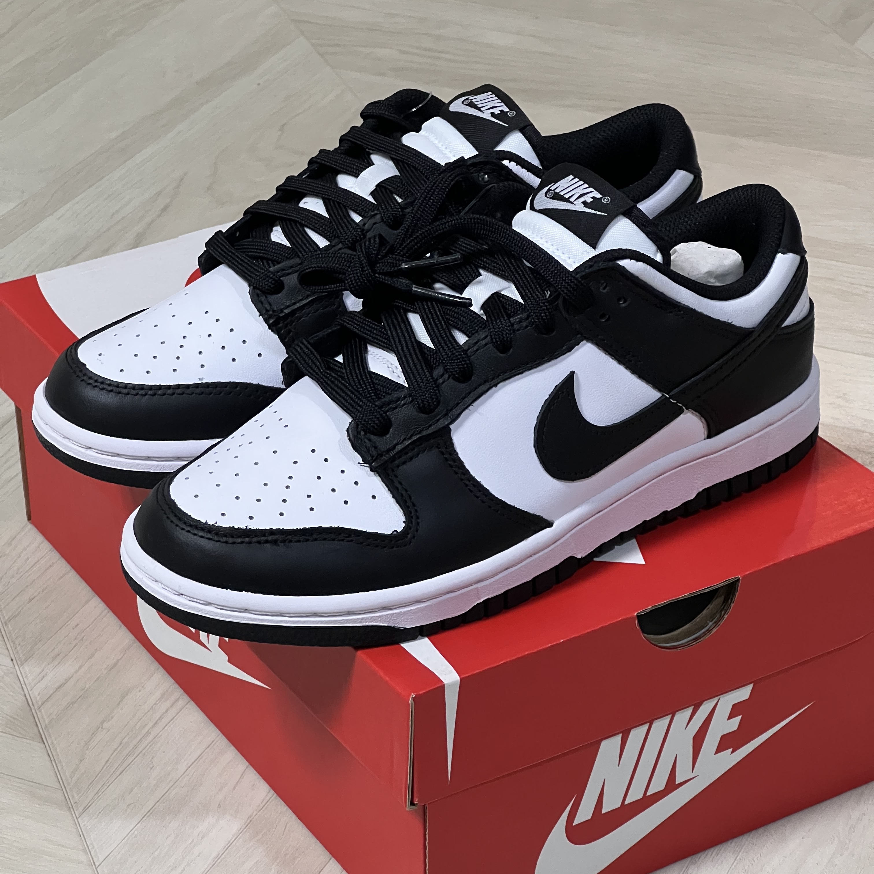 Nike Dunk Low Retro Black, (W) Nike Dunk Low Black 착용 스타일 - 2