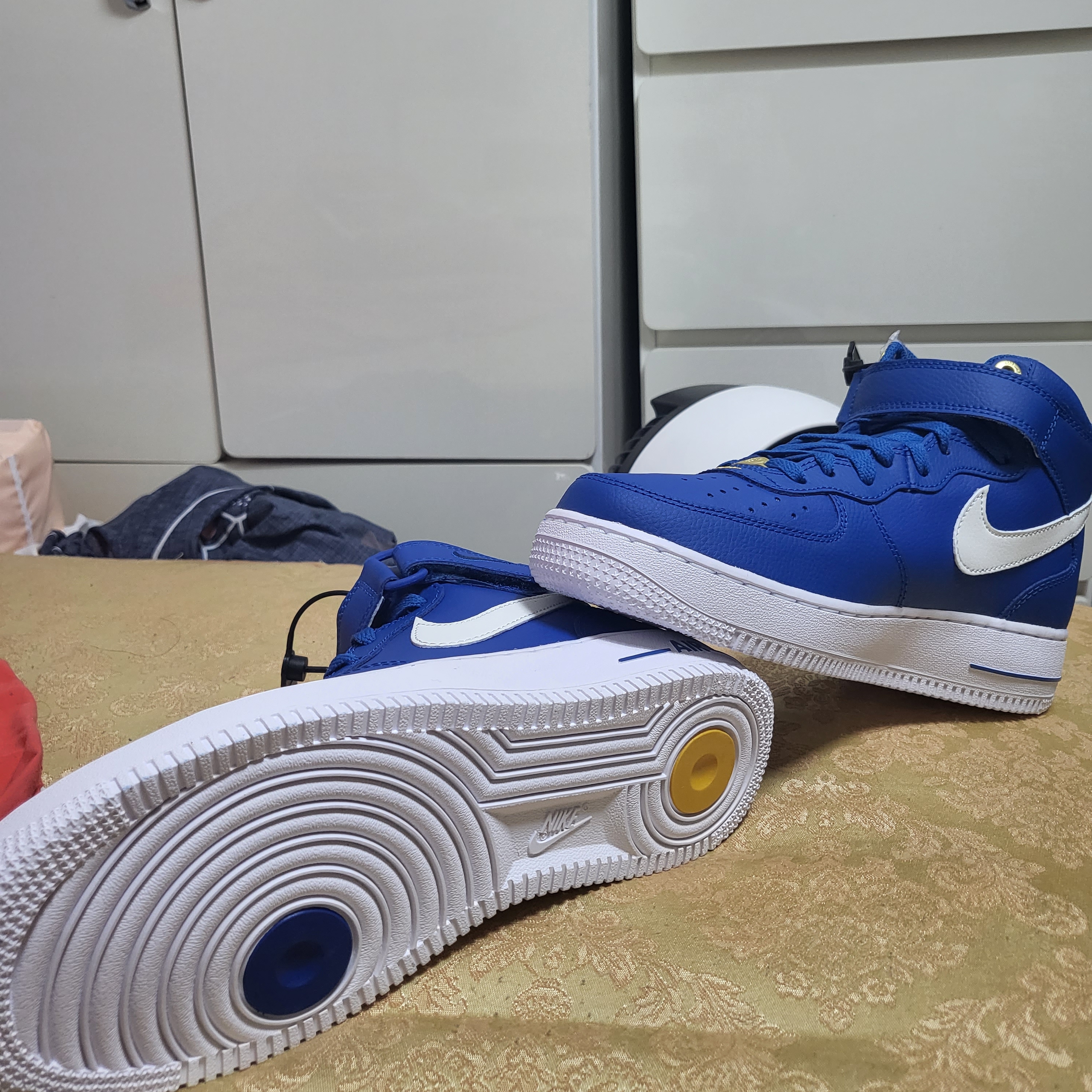 Nike Air Force 1 Mid '07 LV8 40th Anniversary Join Forces Blue Jay 착용 스타일 - 1