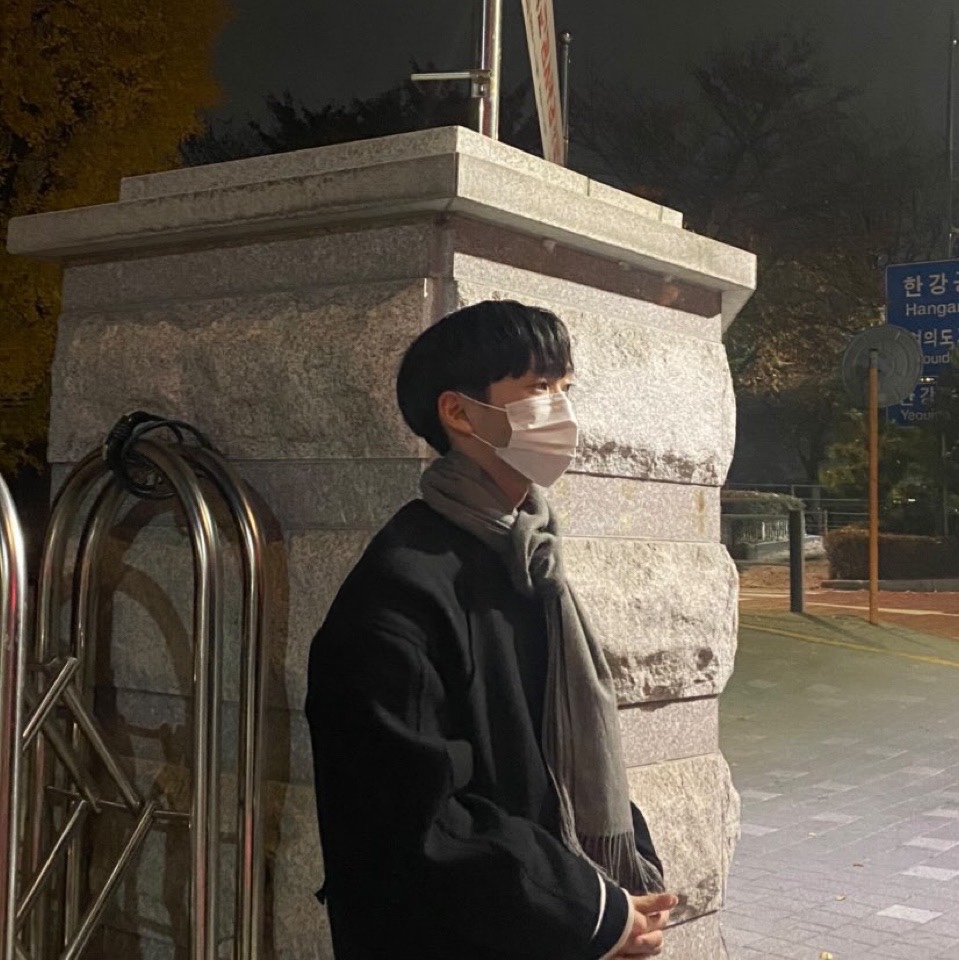 Zara x Ader Error Wool Blend Bomber Black 착용 스타일 - 2