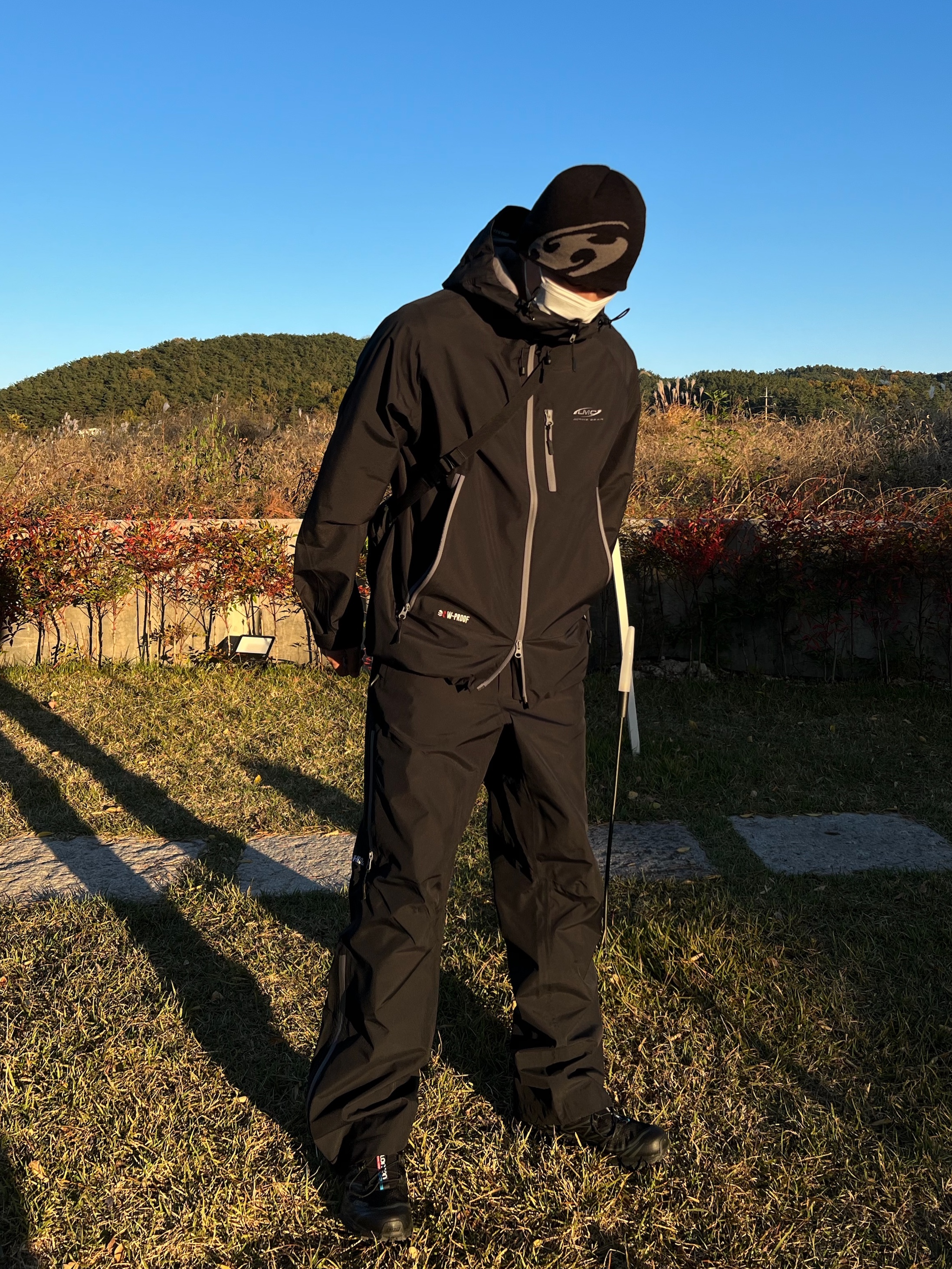 Salomon XT-6 ADV Black, Sansan Gear Logo Beanie Black - 22FW 착용 스타일 - 1
