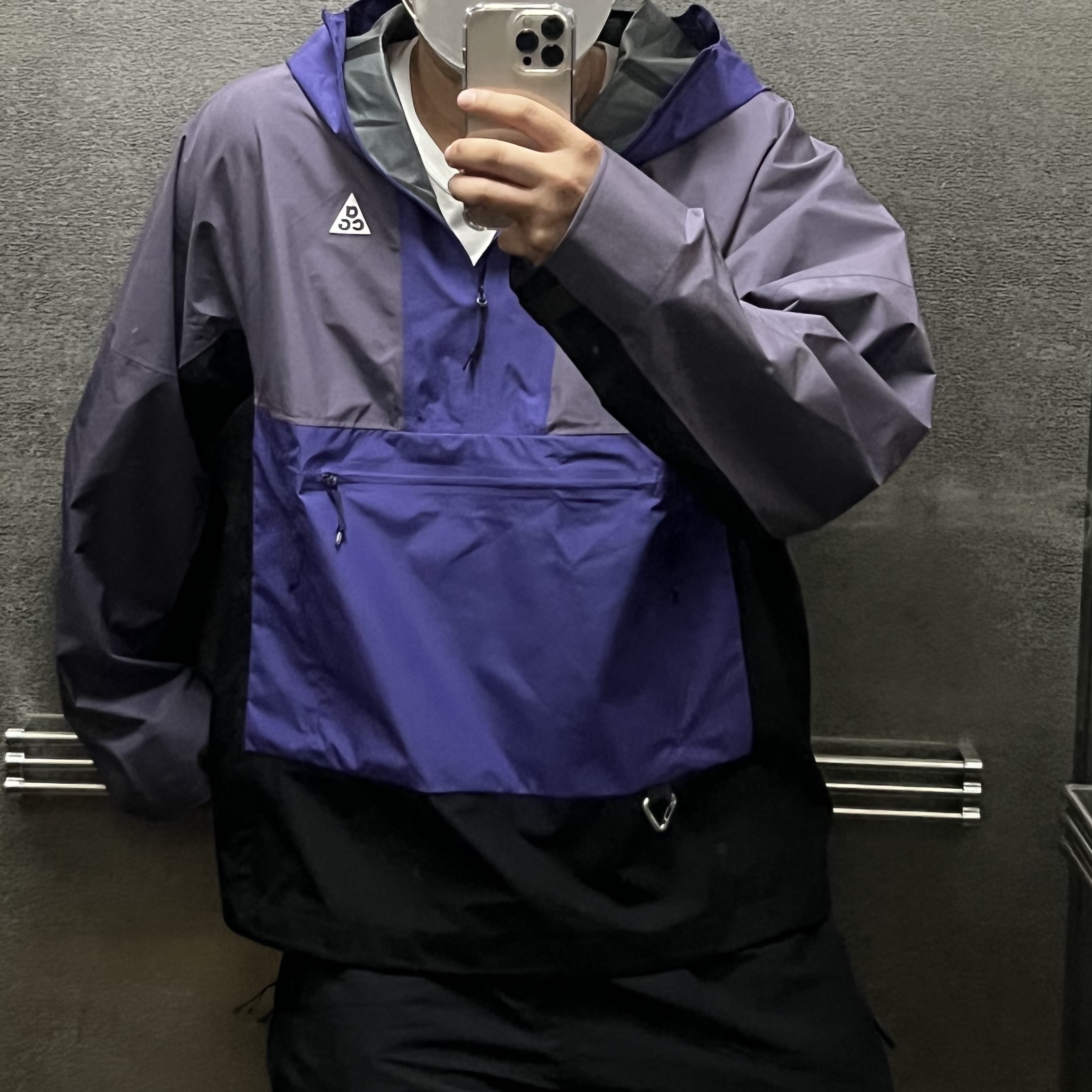 Nike ACG Mountain Fly Low Canyon Purple, Nike NRG ACG Trail Shorts Black Dark Smoke Grey - Asia 착용 스타일 - 2