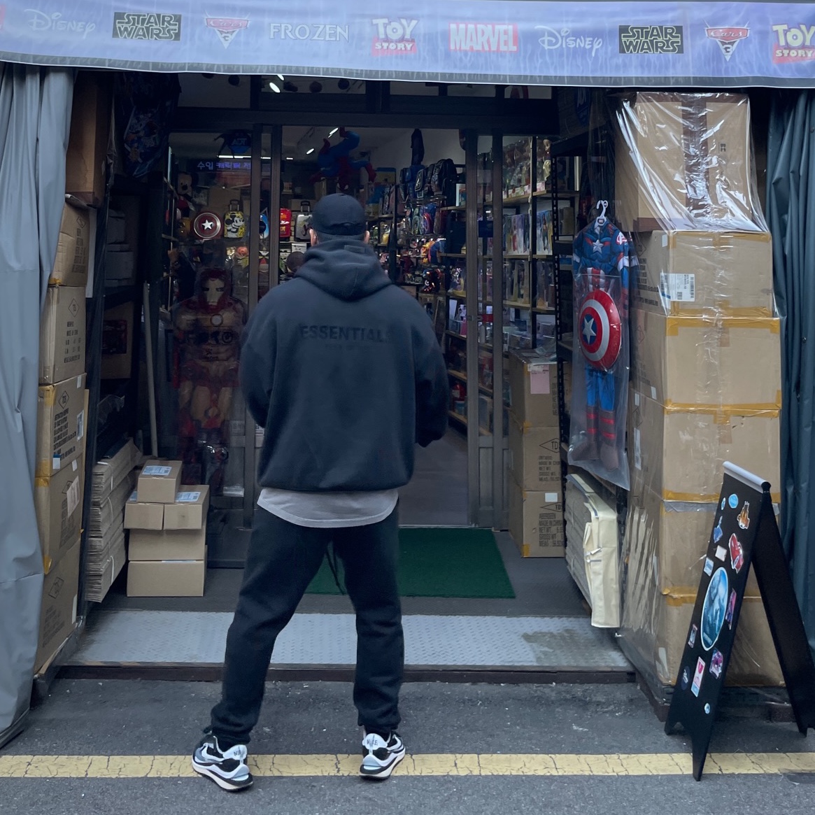 Essentials The Core Collection Hoodie Stretch Limo, Essentials The Core Collection Sweatpants Stretch Limo 착용 스타일 - 3