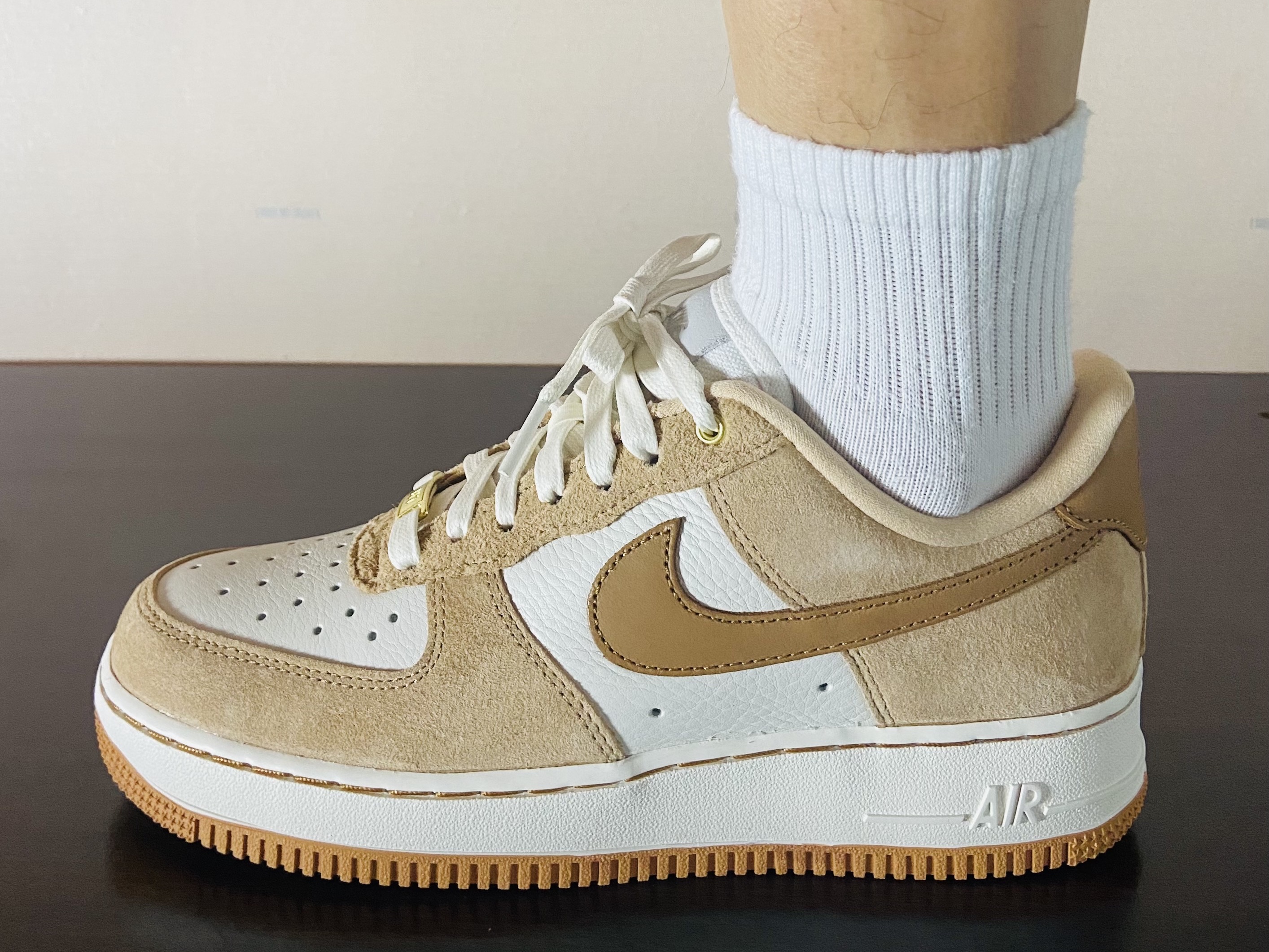 (W) Nike Air Force 1 LXX Flax 착용 스타일