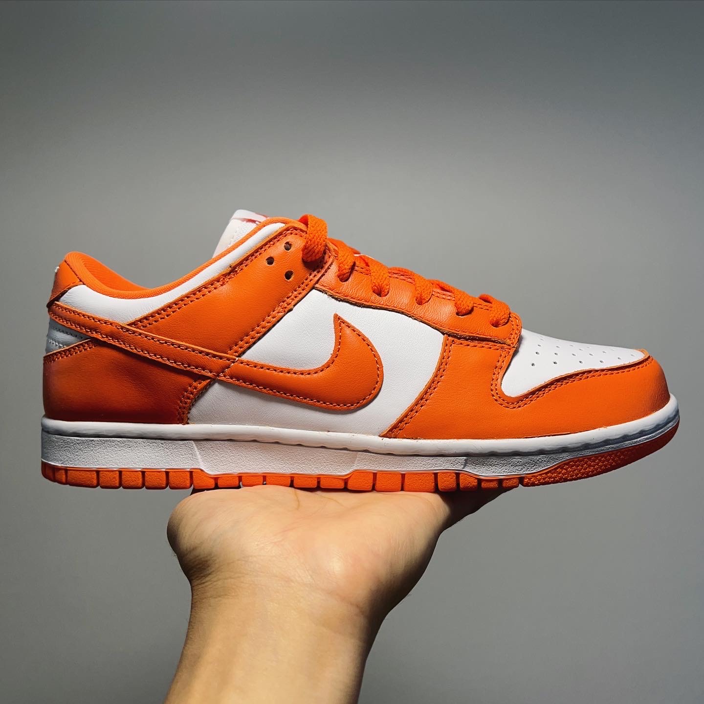 Nike Dunk Low SP Syracuse 2022, Nike Dunk Low SP Syracuse 2020 착용 스타일 - 2