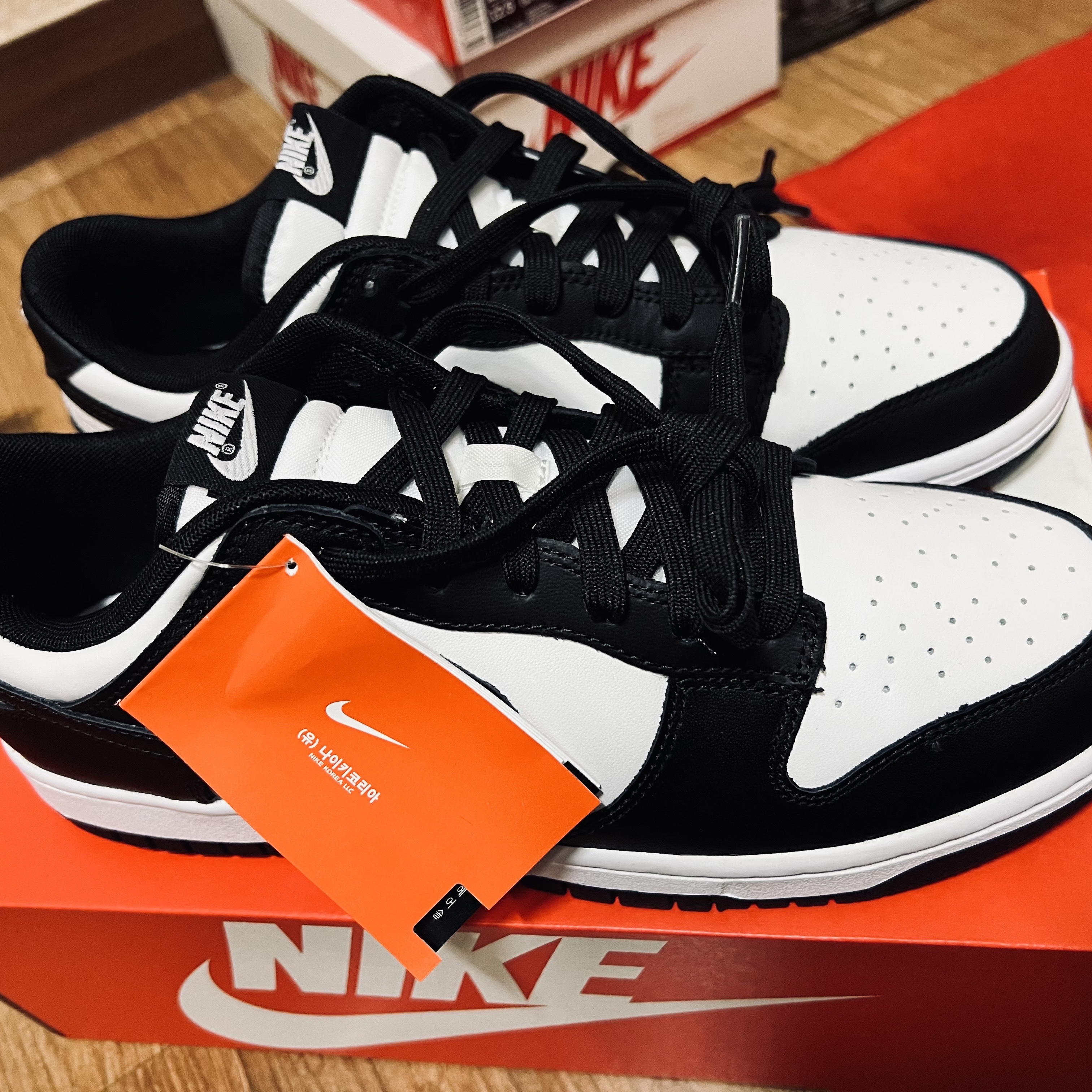 Nike Dunk Low Retro Black 착용 스타일