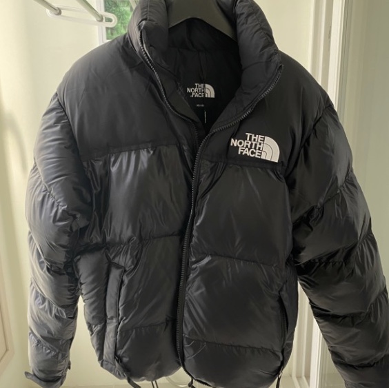 The North Face 1996 Eco Nuptse Jacket Black 착용 스타일