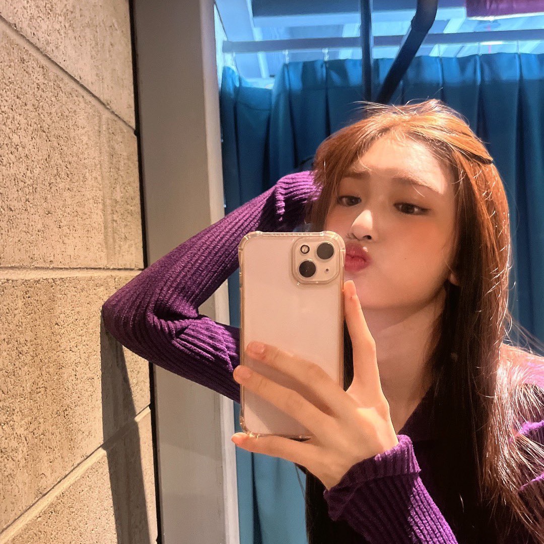 get shopping with me🛍️님의 스타일 - 1