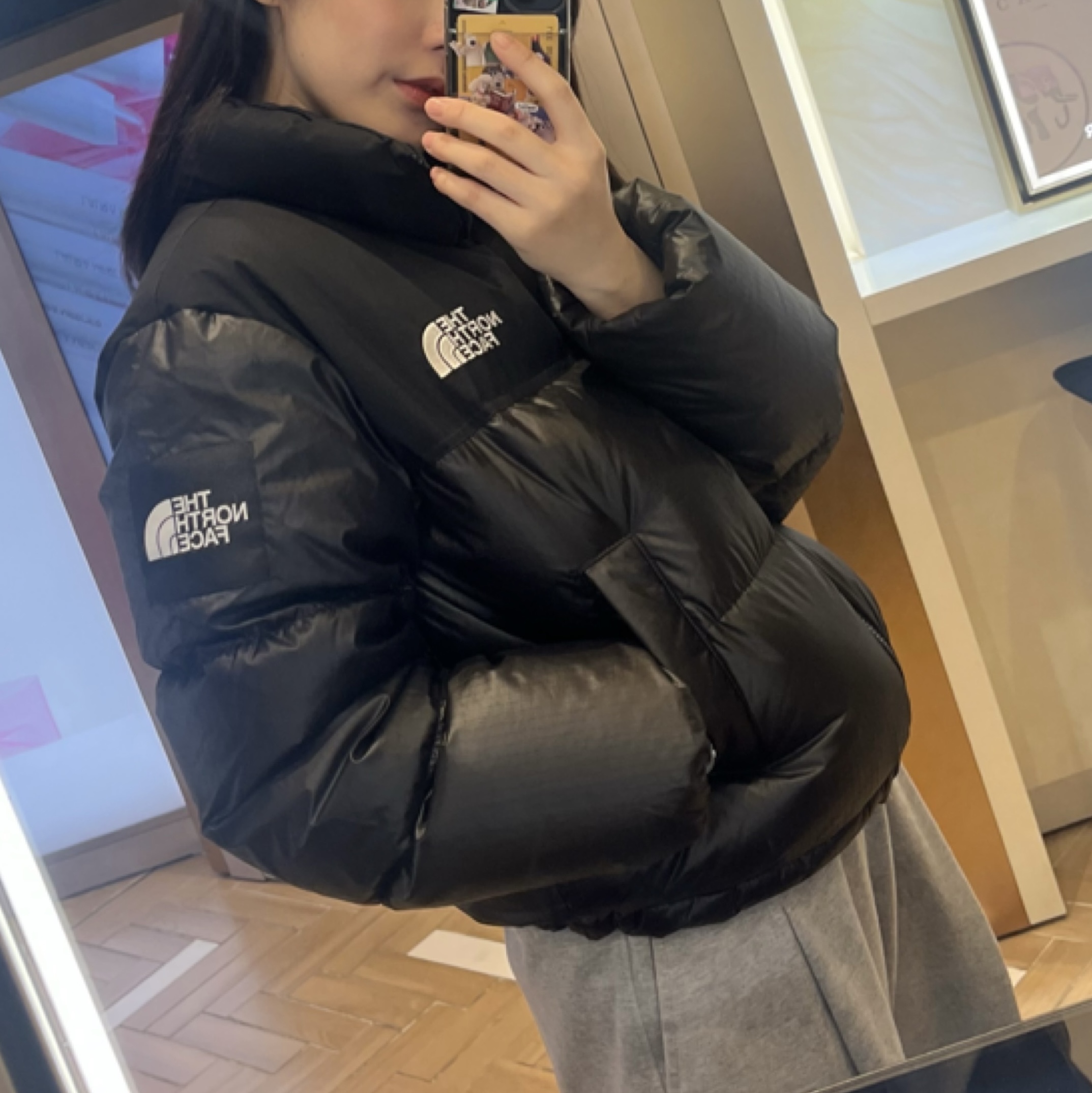 (W) The North Face White Label Novelty Nuptse Down Jacket Black 착용 스타일
