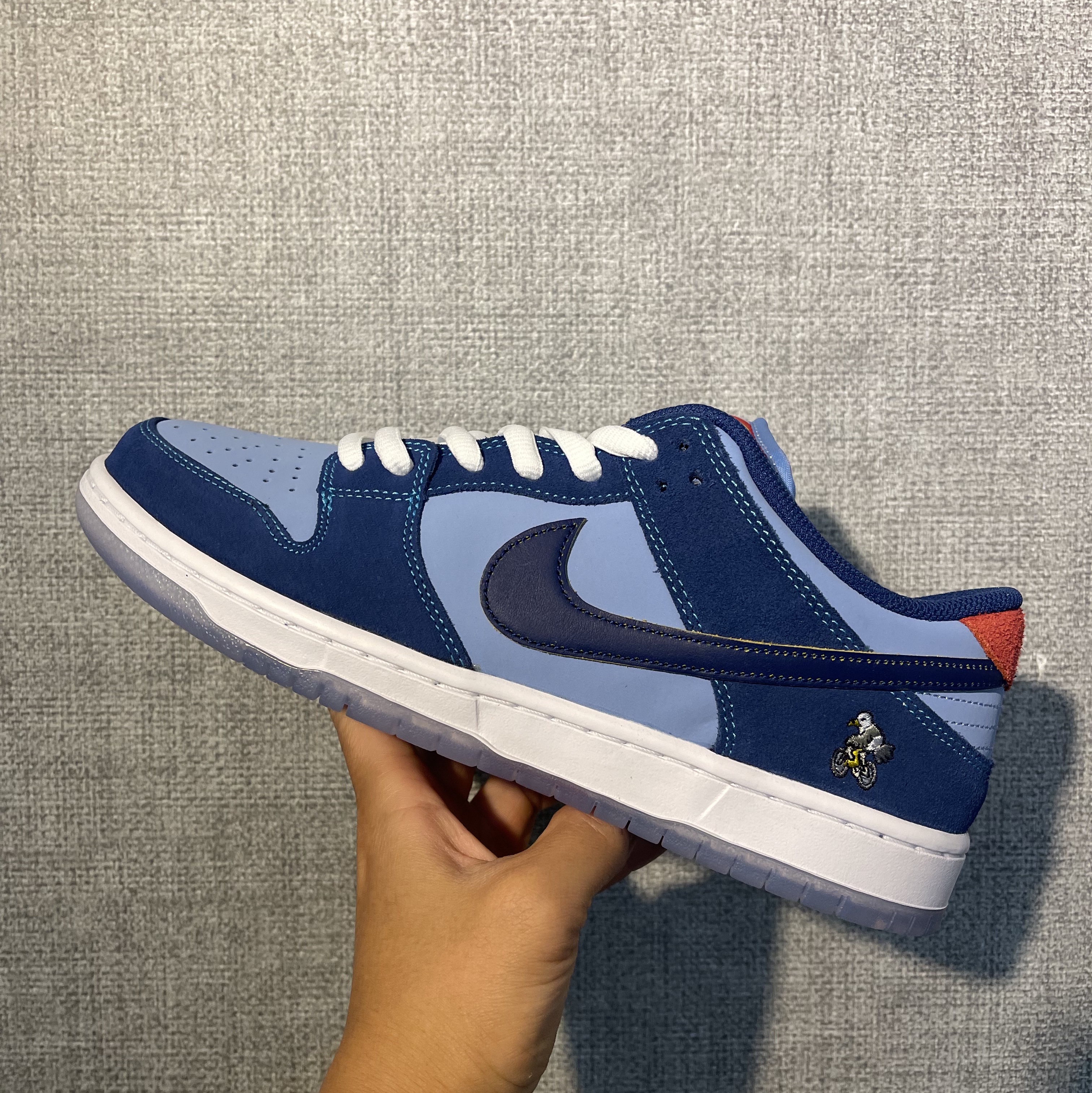 Nike x Why So Sad? SB Dunk Low Pro Coastal Blue 착용 스타일 - 1