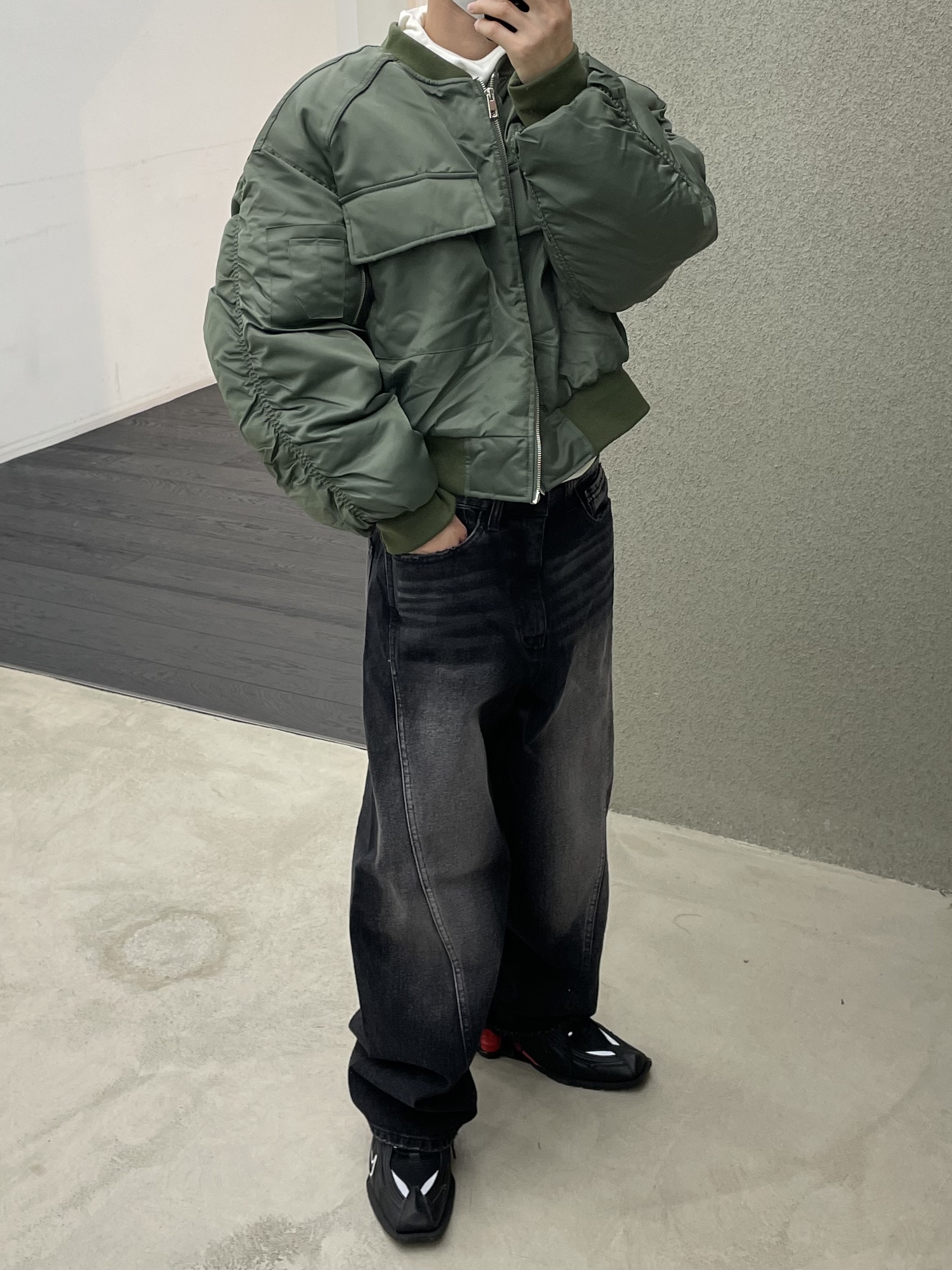Nike x Martine Rose Shox MR4 Black 착용 스타일