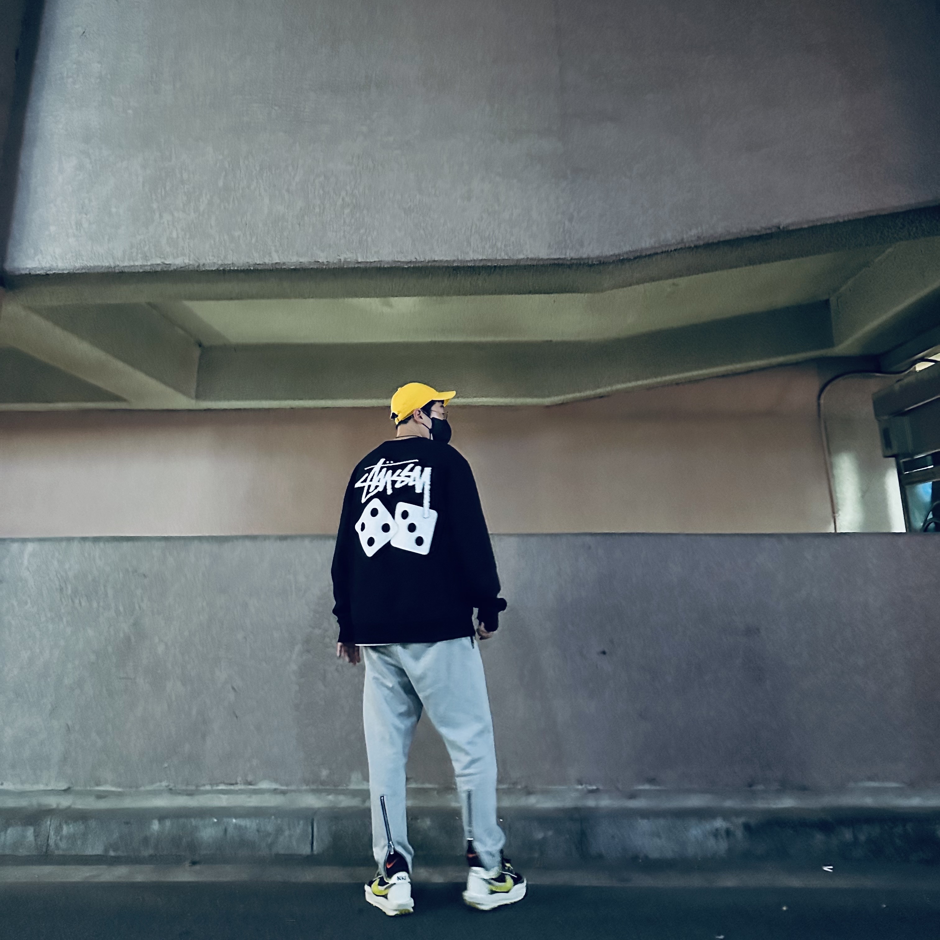 Nike Heritage 86 Futura Washed Cap Gold, Stussy Dice Crew Black 착용 스타일 - 4