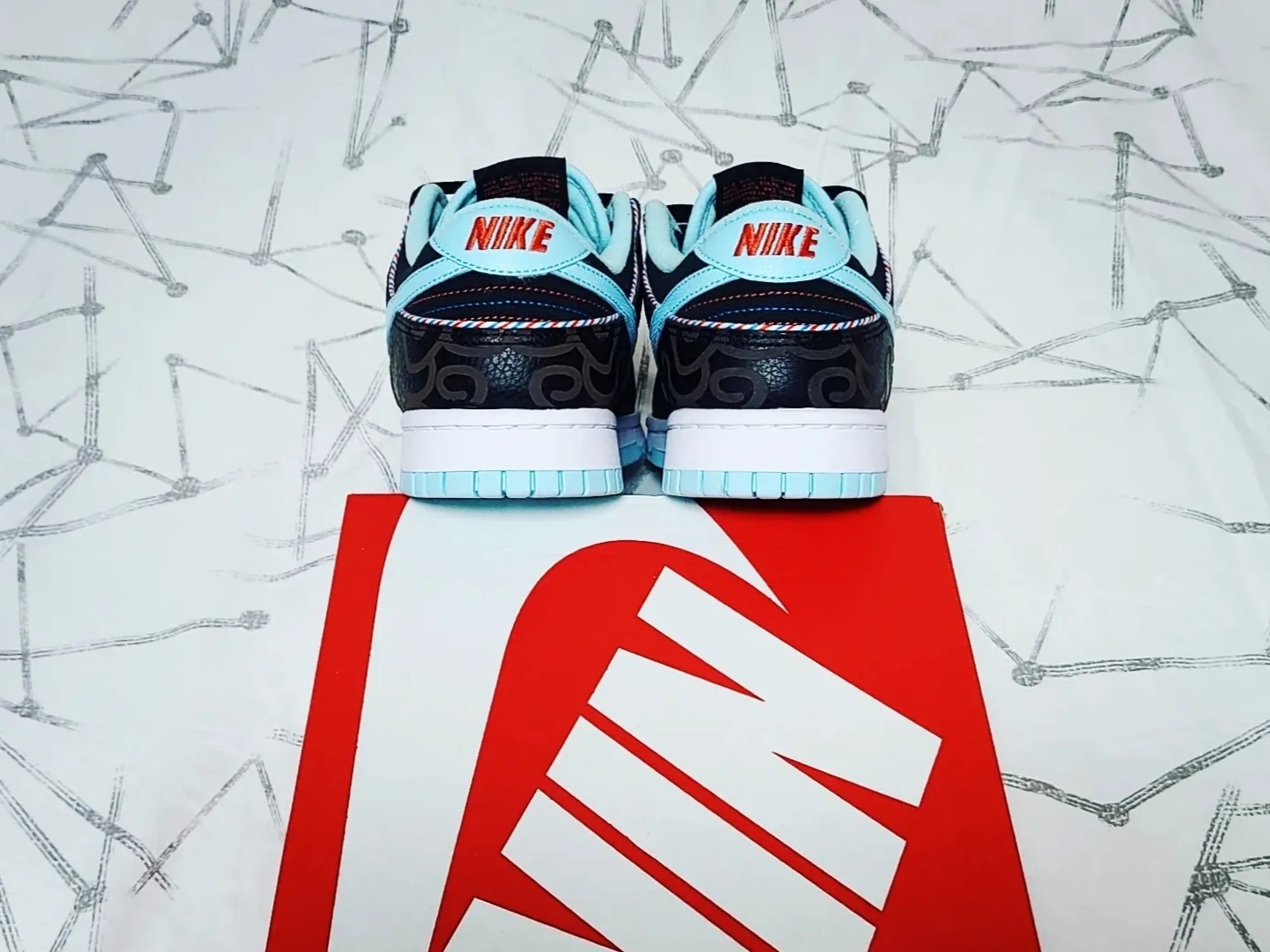 Nike Dunk Low Retro SE Barber Shop Black 착용 스타일 - 5