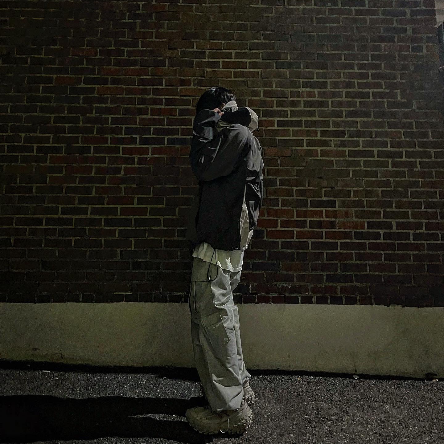 Undermycar Kame Multi Zip Turtle Shell Parka Driftwood - 22FW, Balenciaga Defender Sneakers Beige 착용 스타일 - 2
