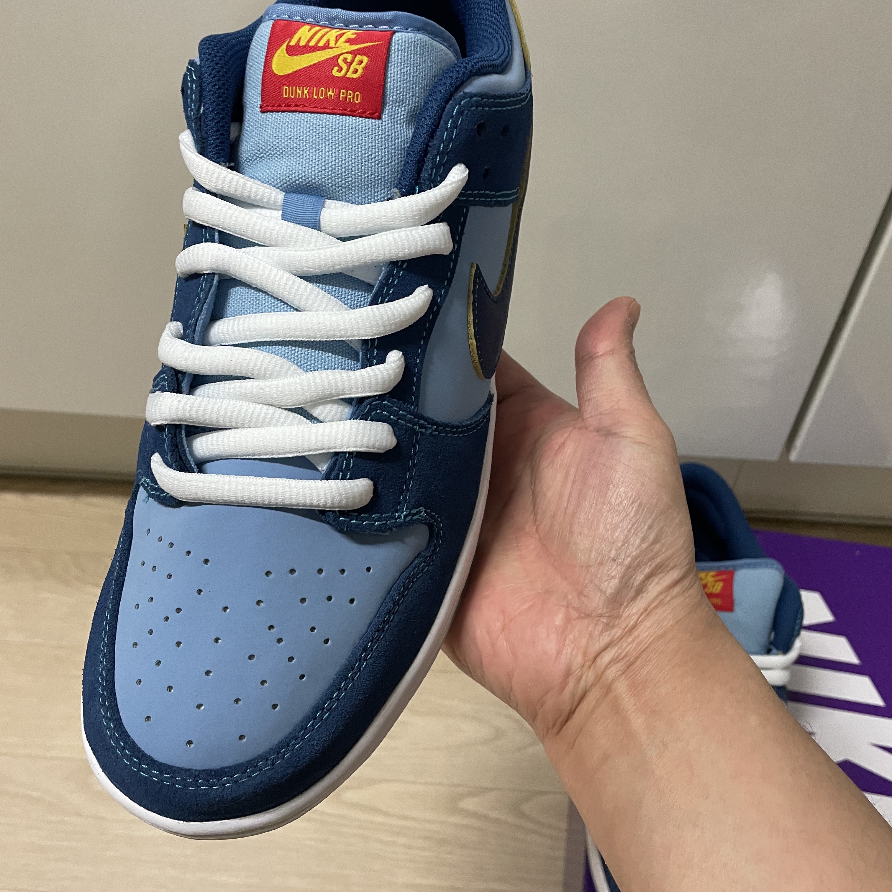 Nike x Why So Sad? SB Dunk Low Pro Coastal Blue 착용 스타일 - 3