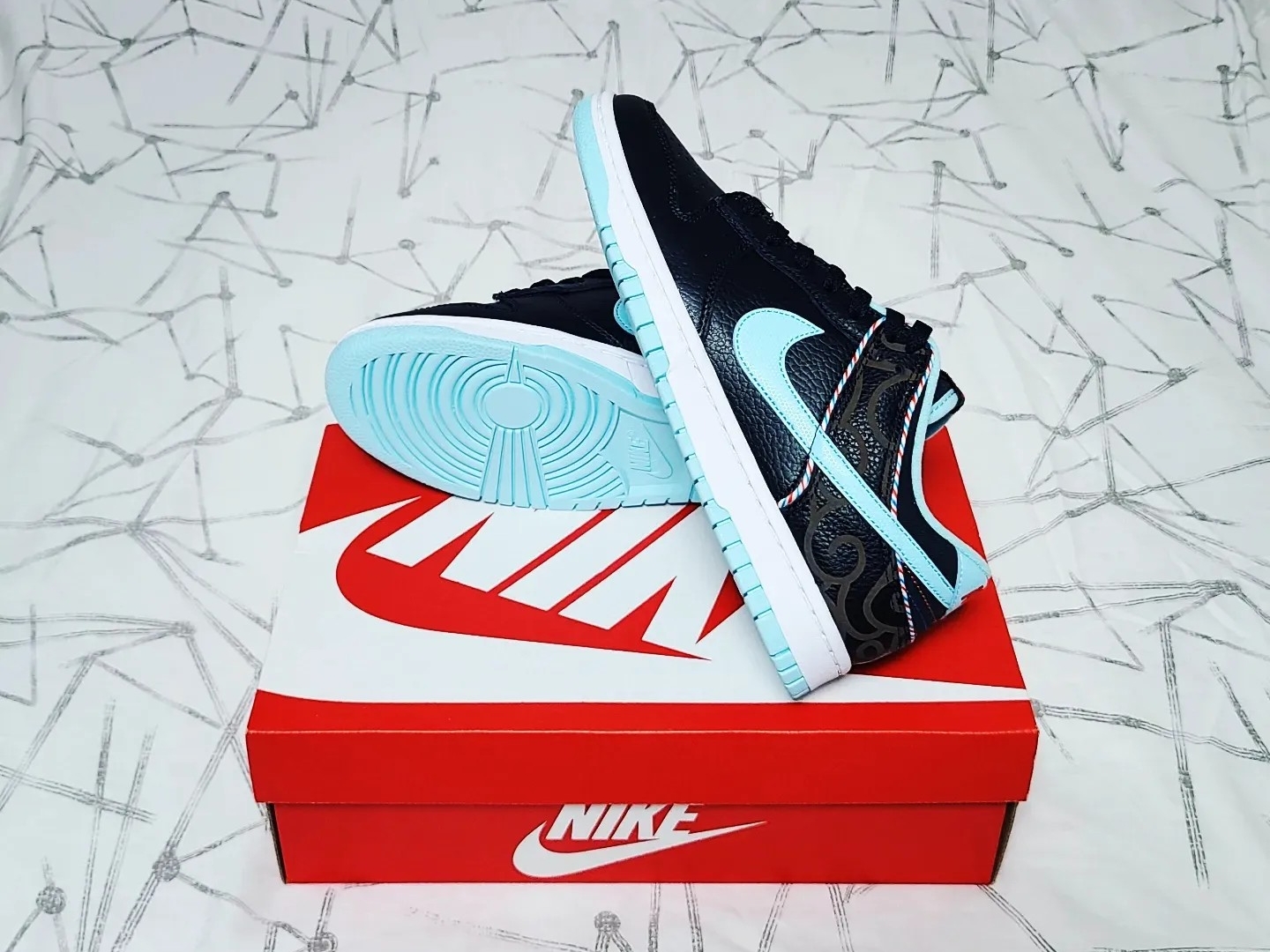 Nike Dunk Low Retro SE Barber Shop Black 착용 스타일 - 4