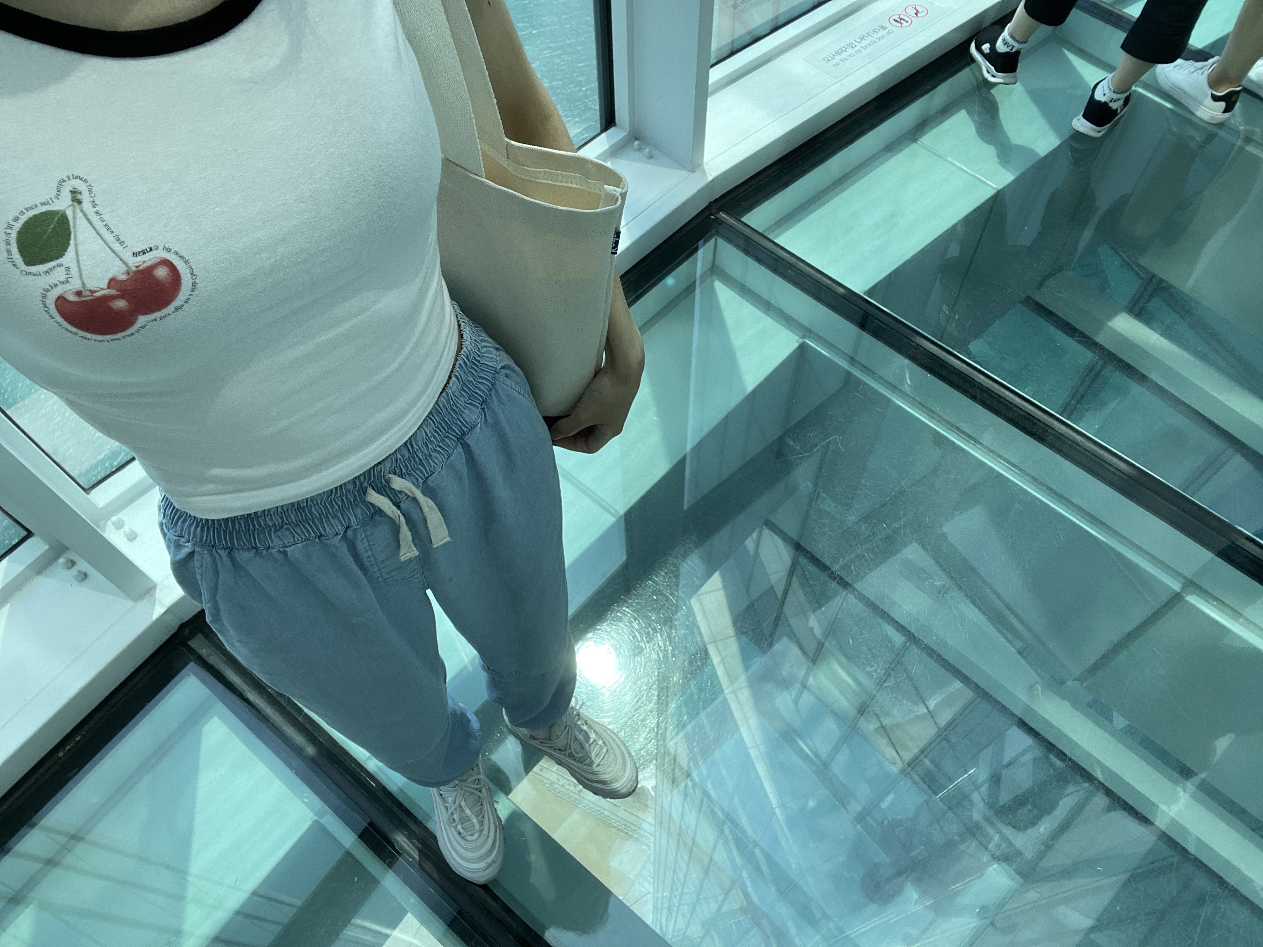 (W) Nike Air Max 97 White Pure Platinum 착용 스타일