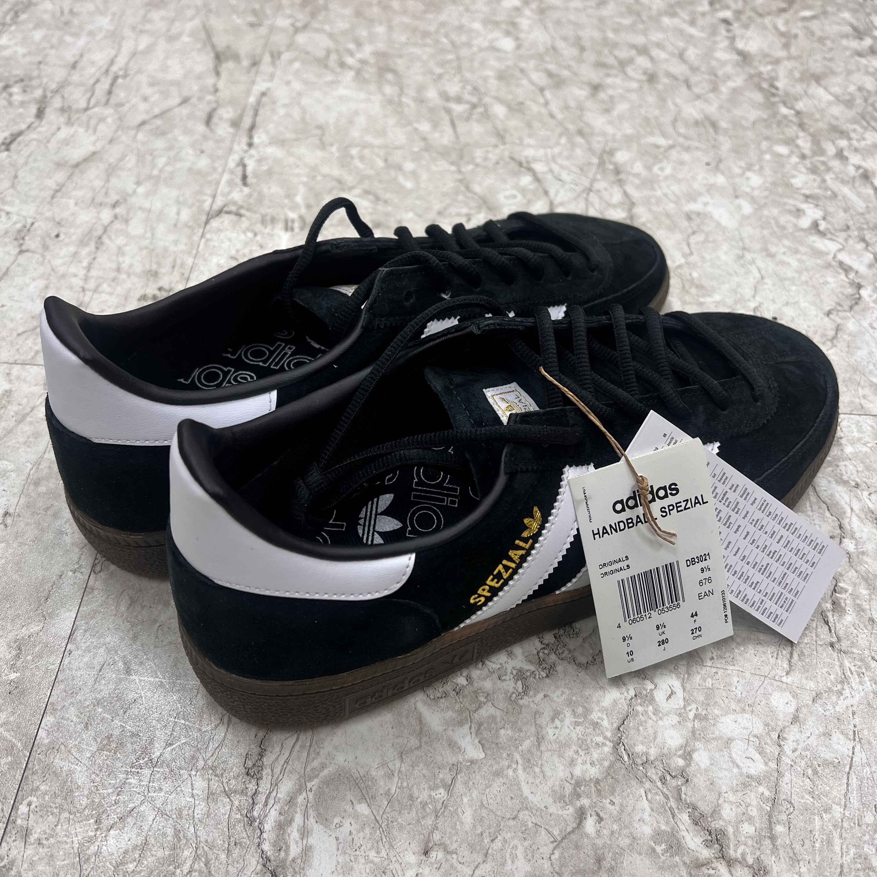 Adidas Spezial Handball Core Black 착용 스타일 - 2