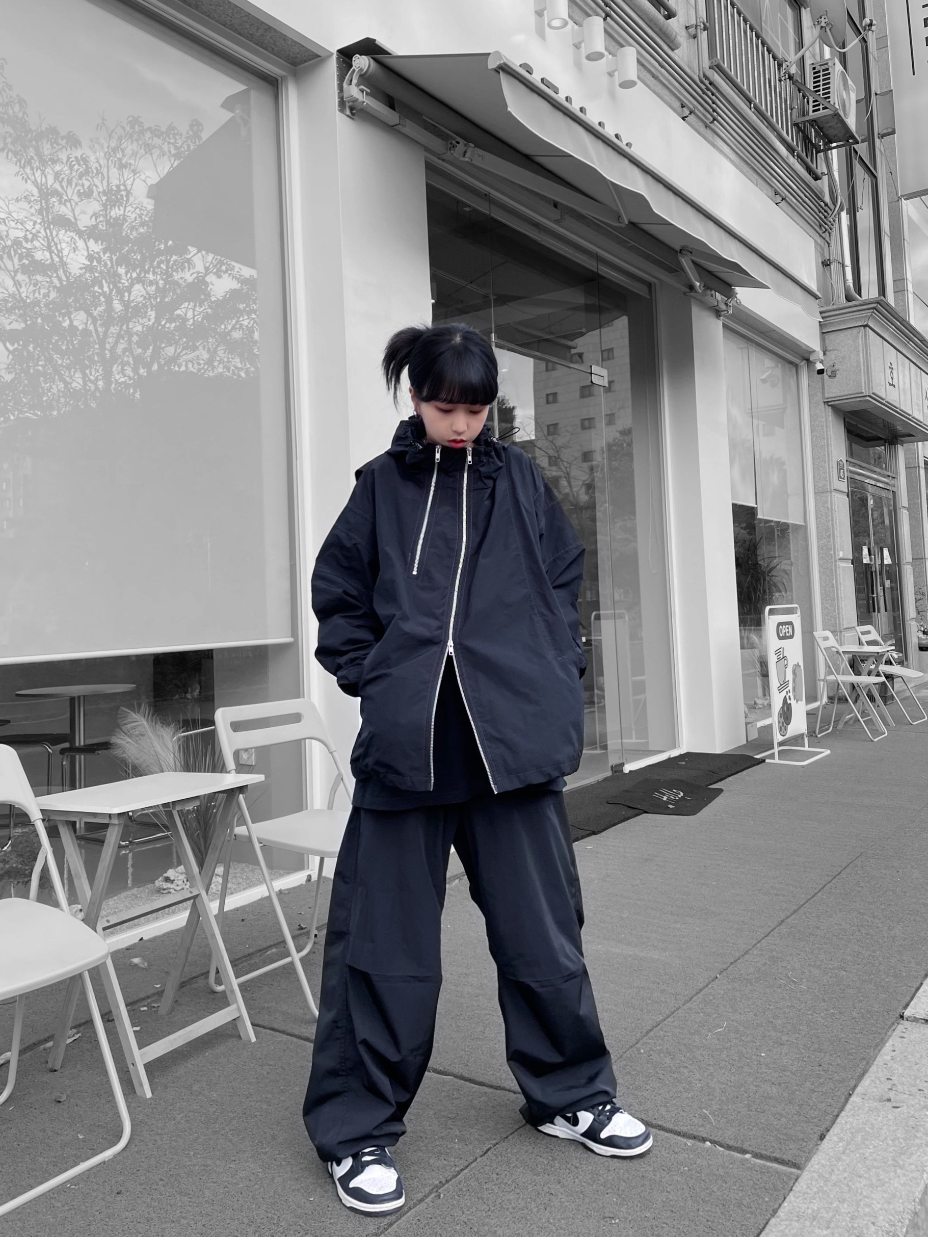 (W) Nike Dunk High Black and White 착용 스타일 - 3