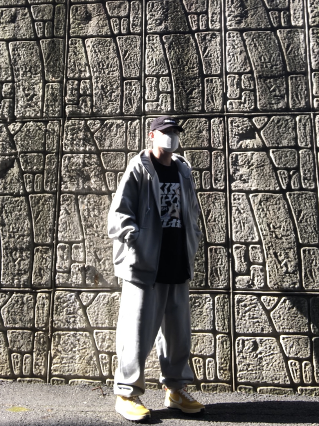 Supreme Washed Chino Twill Camp Cap Black, Nike NRG Solo Swoosh Full Zip Hoodie Dark Grey Heather - Asia 착용 스타일
