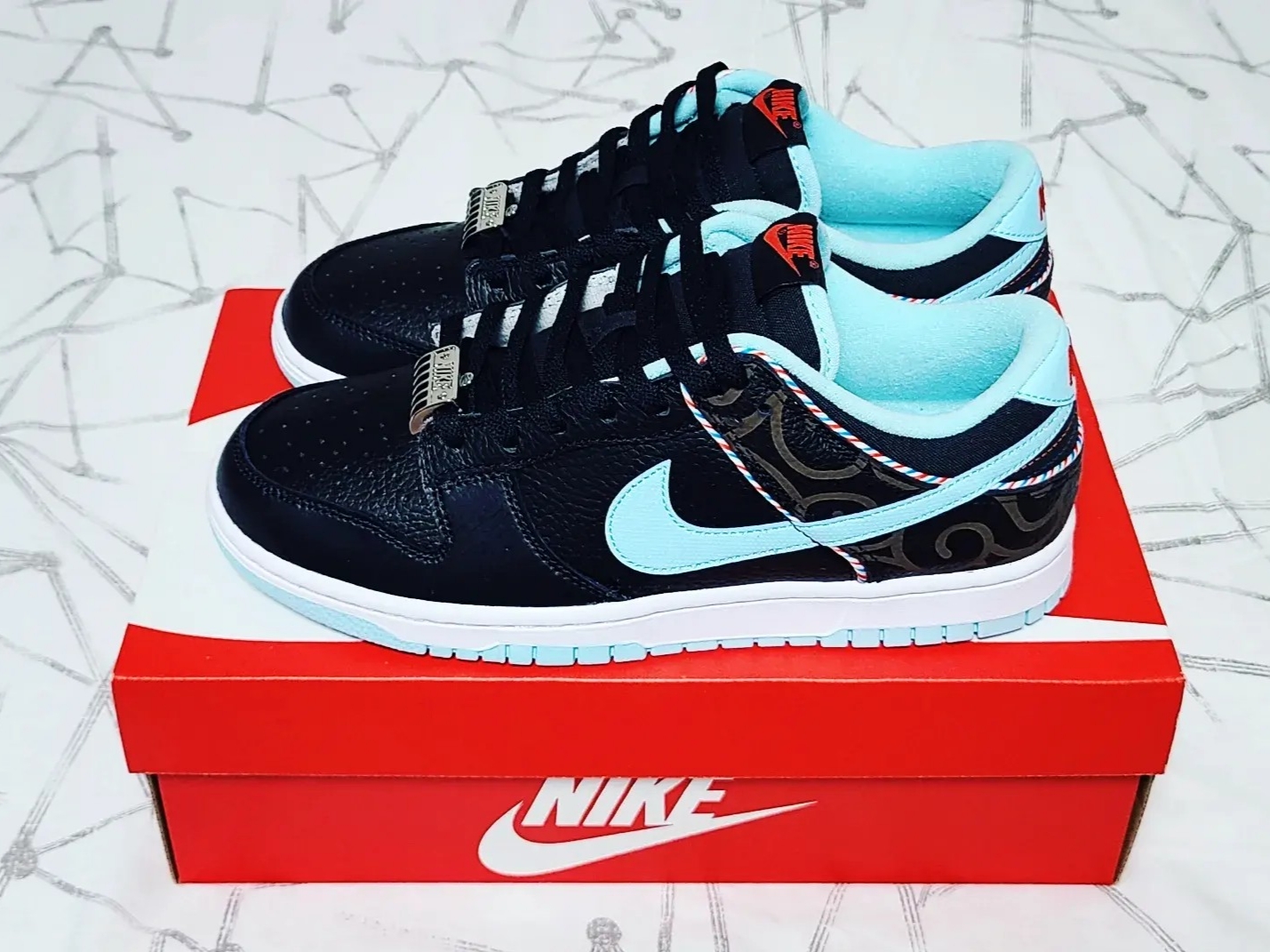 Nike Dunk Low Retro SE Barber Shop Black 착용 스타일 - 2